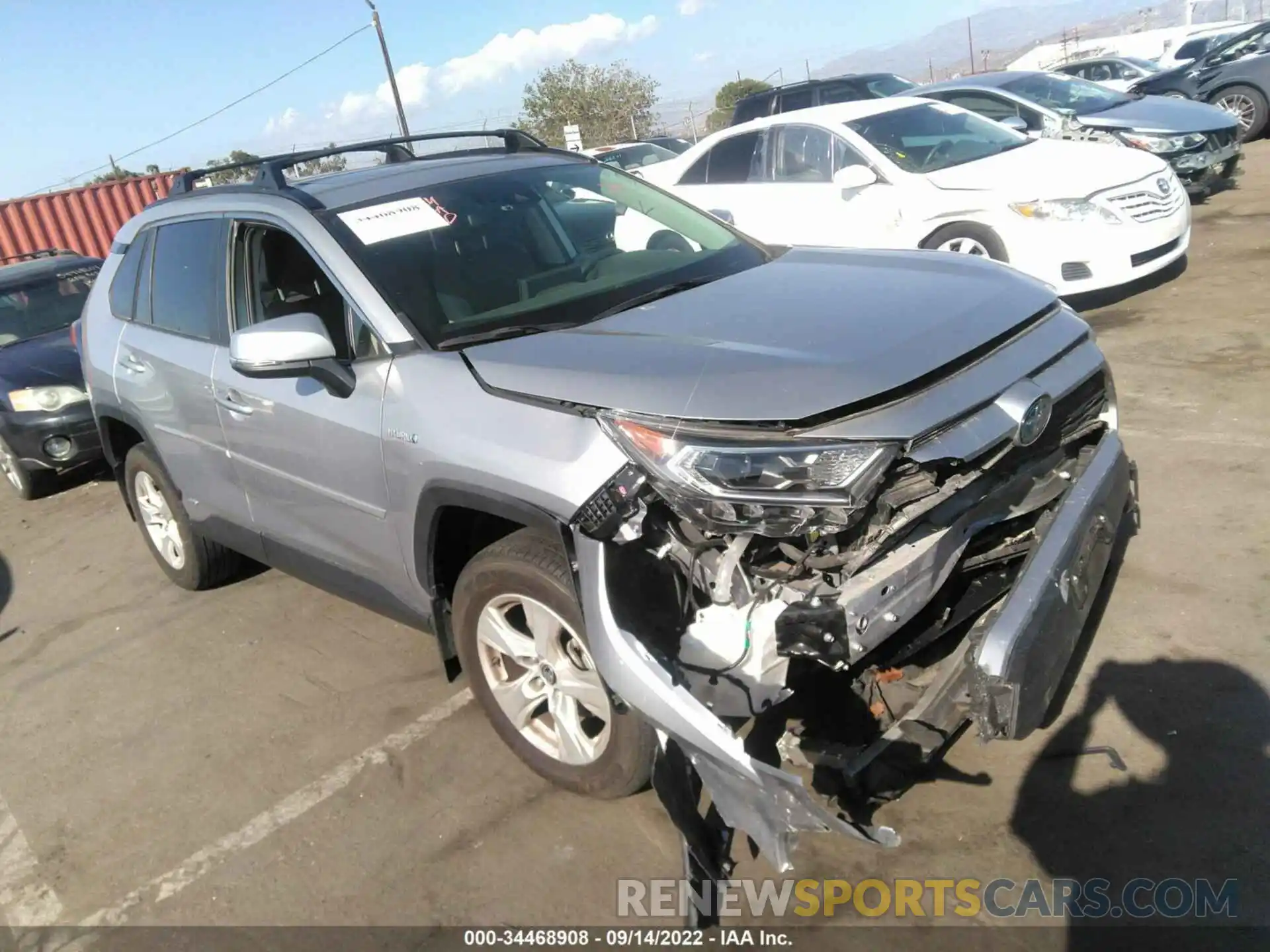 1 Photograph of a damaged car JTMRWRFV7KD037927 TOYOTA RAV4 2019