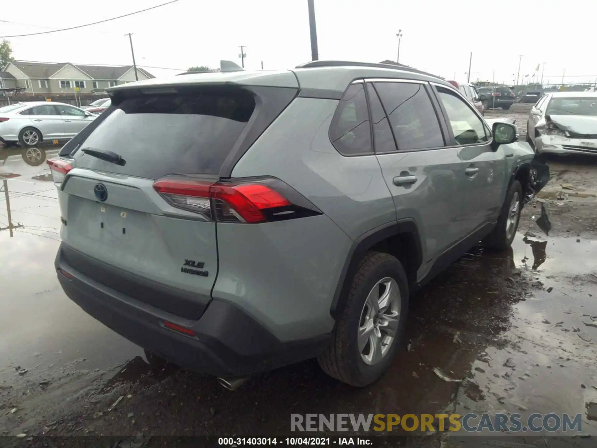 4 Photograph of a damaged car JTMRWRFV7KD041623 TOYOTA RAV4 2019