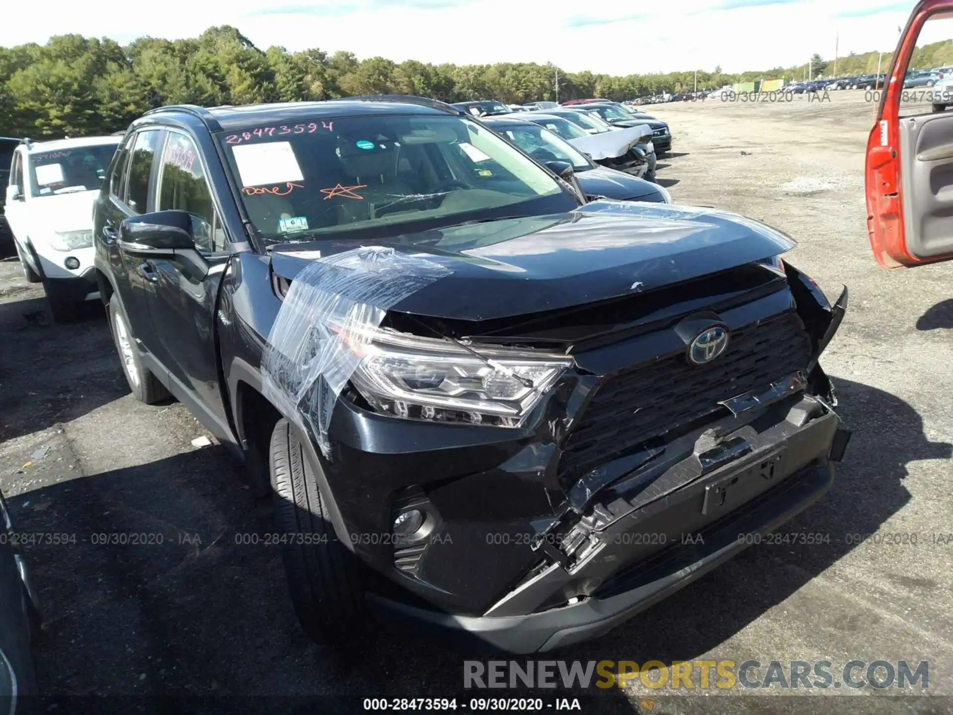 1 Photograph of a damaged car JTMRWRFV7KJ008042 TOYOTA RAV4 2019