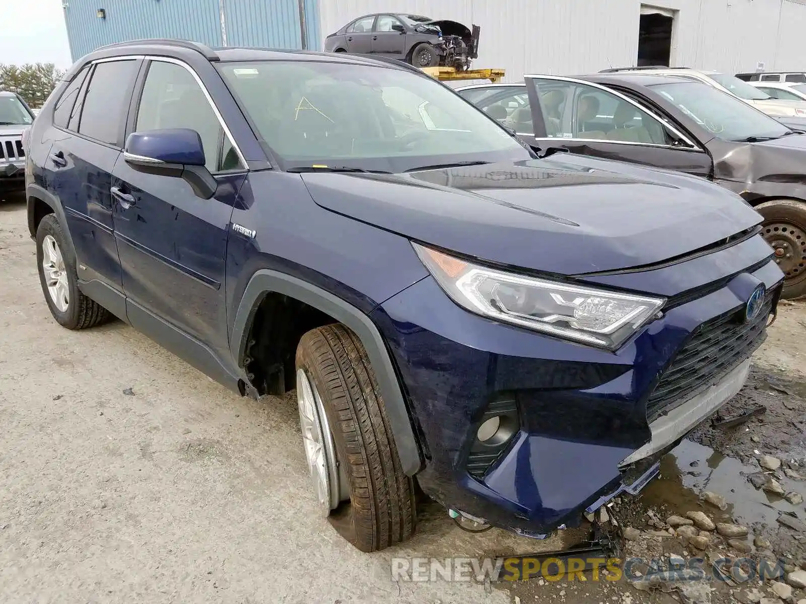 1 Photograph of a damaged car JTMRWRFV8KD007612 TOYOTA RAV4 2019