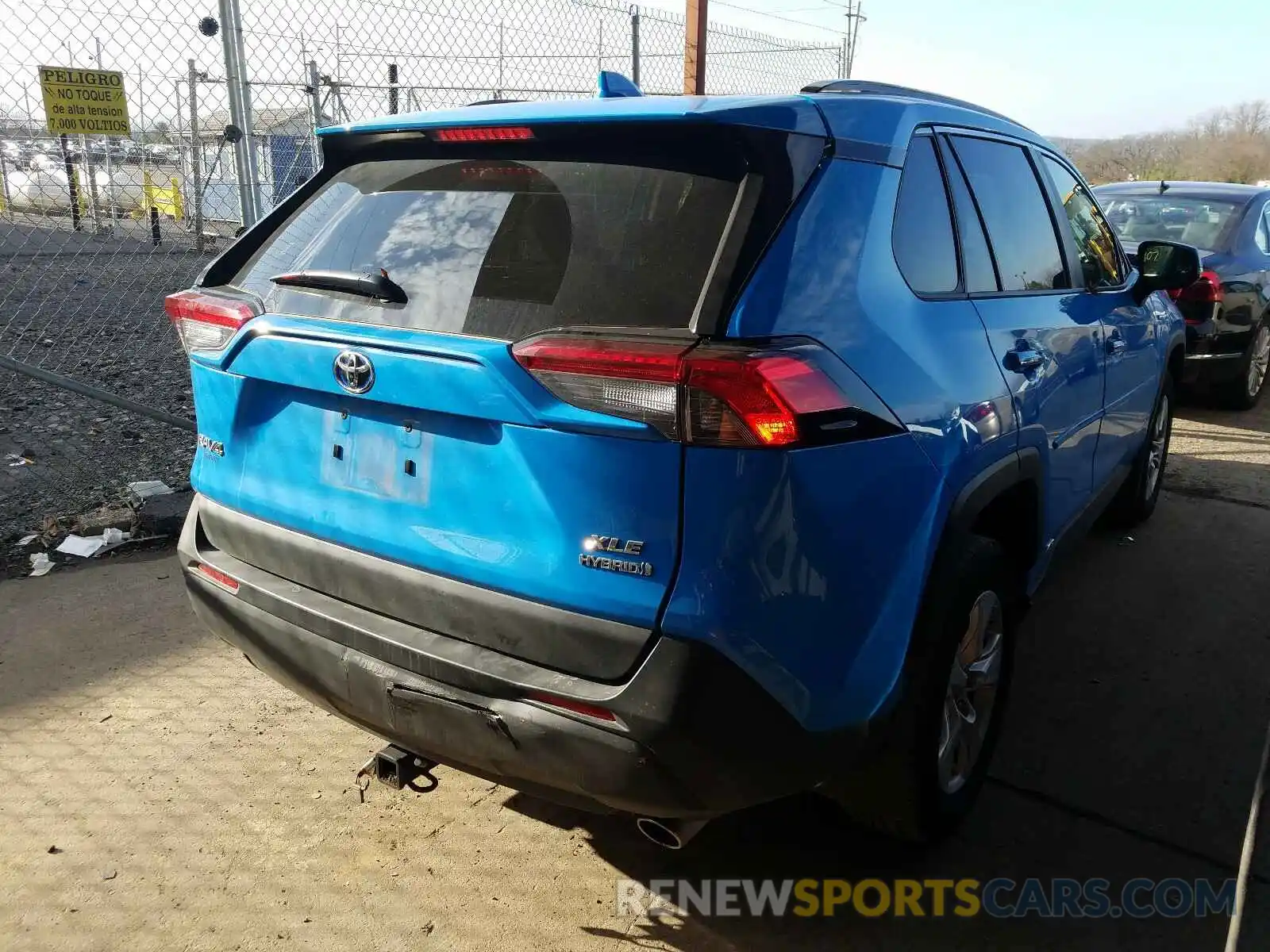 4 Фотография поврежденного автомобиля JTMRWRFV8KD009991 TOYOTA RAV4 2019