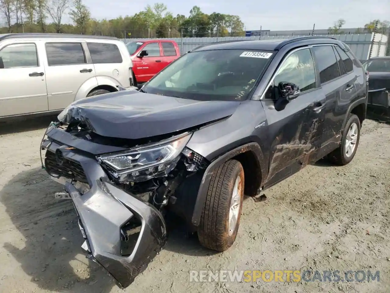 2 Photograph of a damaged car JTMRWRFV8KD013717 TOYOTA RAV4 2019