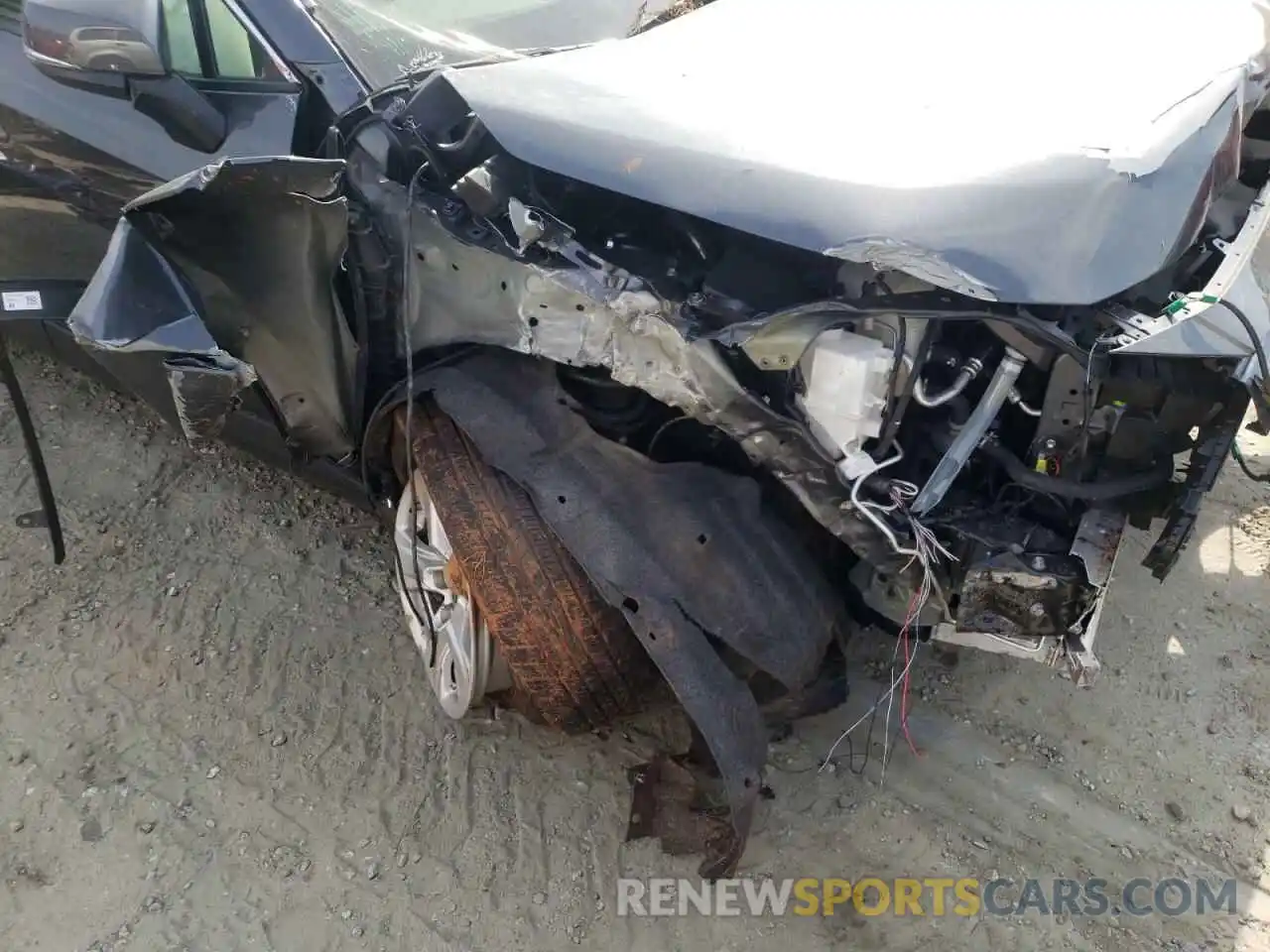 9 Photograph of a damaged car JTMRWRFV8KD013717 TOYOTA RAV4 2019