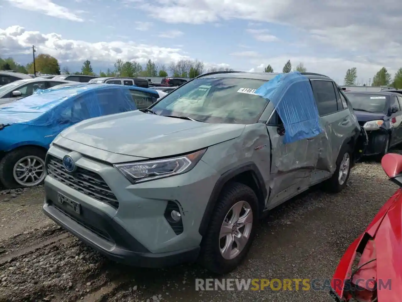 2 Photograph of a damaged car JTMRWRFV8KD020733 TOYOTA RAV4 2019