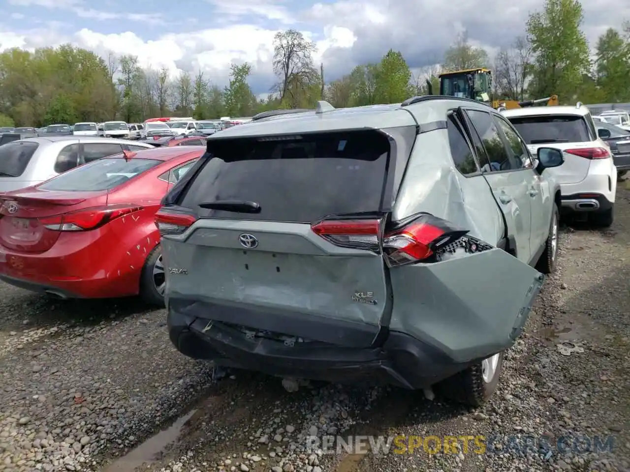 9 Photograph of a damaged car JTMRWRFV8KD020733 TOYOTA RAV4 2019