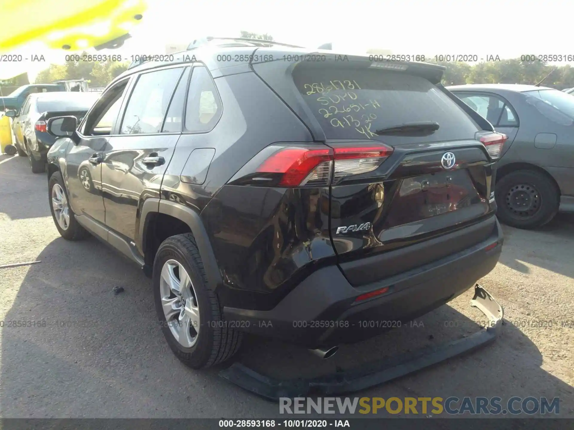 3 Photograph of a damaged car JTMRWRFV8KD026371 TOYOTA RAV4 2019