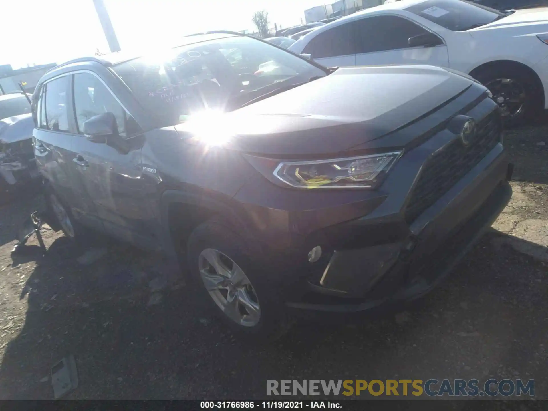 1 Фотография поврежденного автомобиля JTMRWRFV8KD502831 TOYOTA RAV4 2019