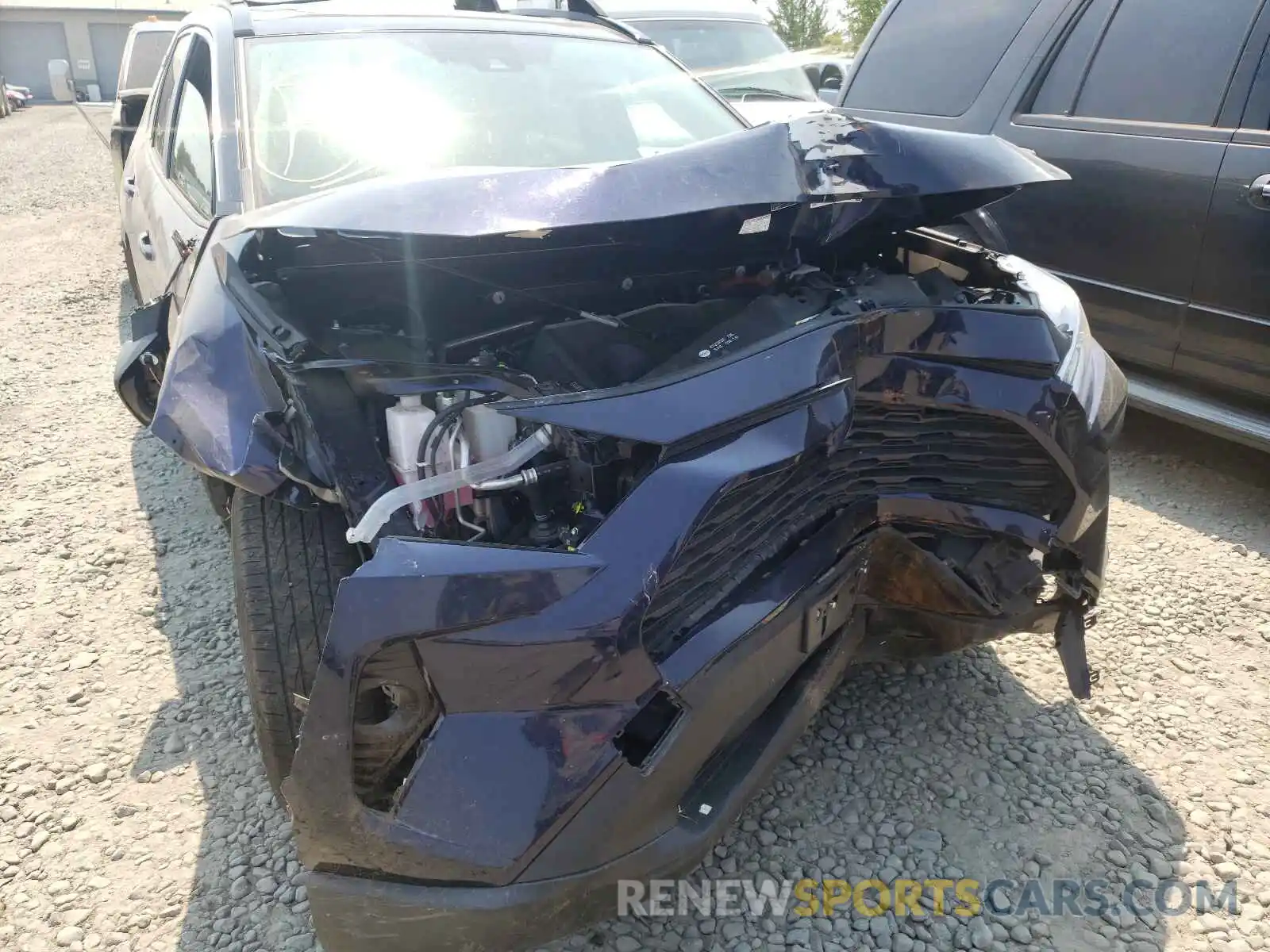 9 Photograph of a damaged car JTMRWRFV8KD518253 TOYOTA RAV4 2019