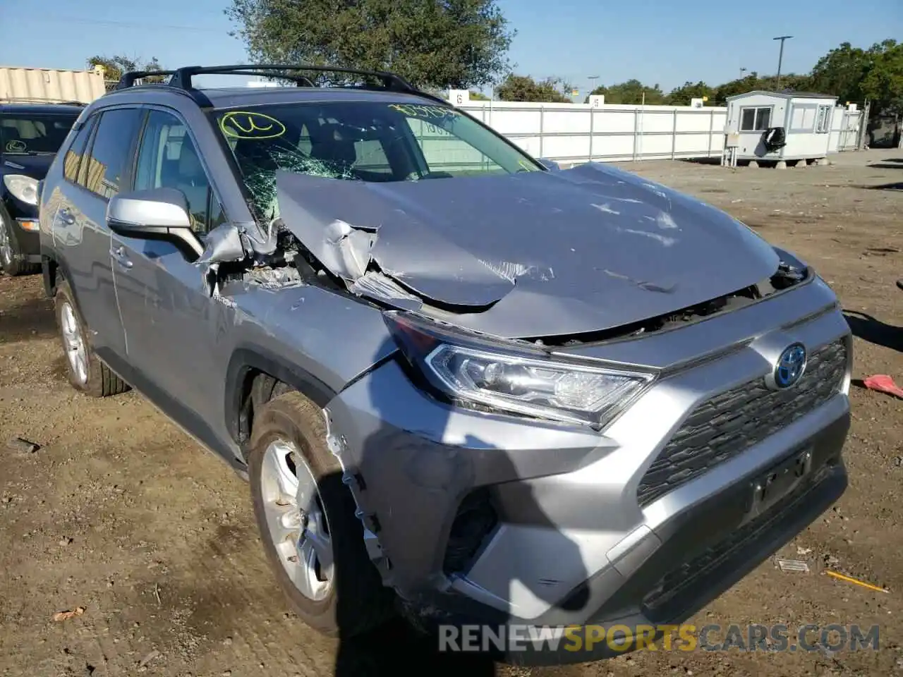 1 Photograph of a damaged car JTMRWRFV9KD003357 TOYOTA RAV4 2019