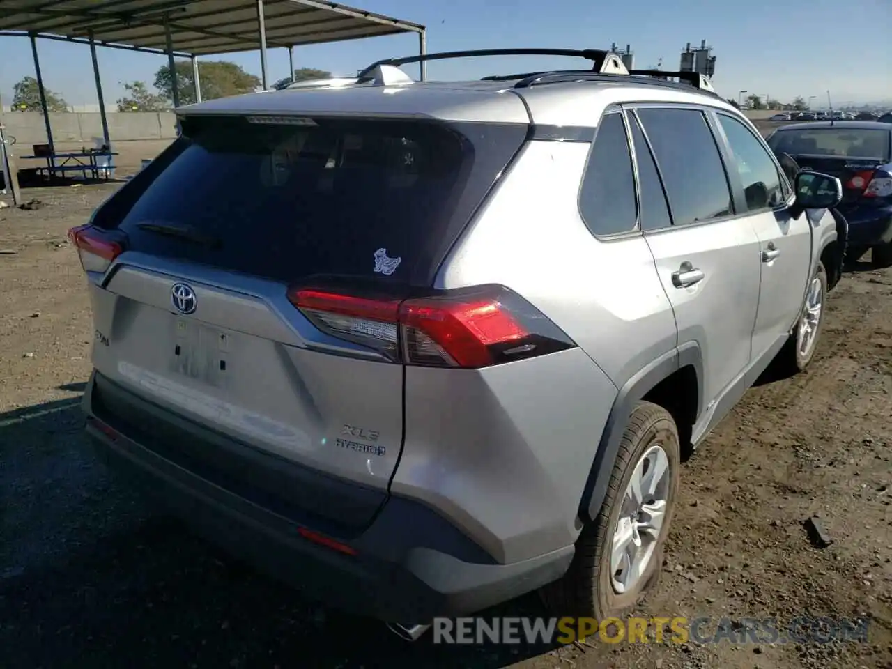 4 Photograph of a damaged car JTMRWRFV9KD003357 TOYOTA RAV4 2019