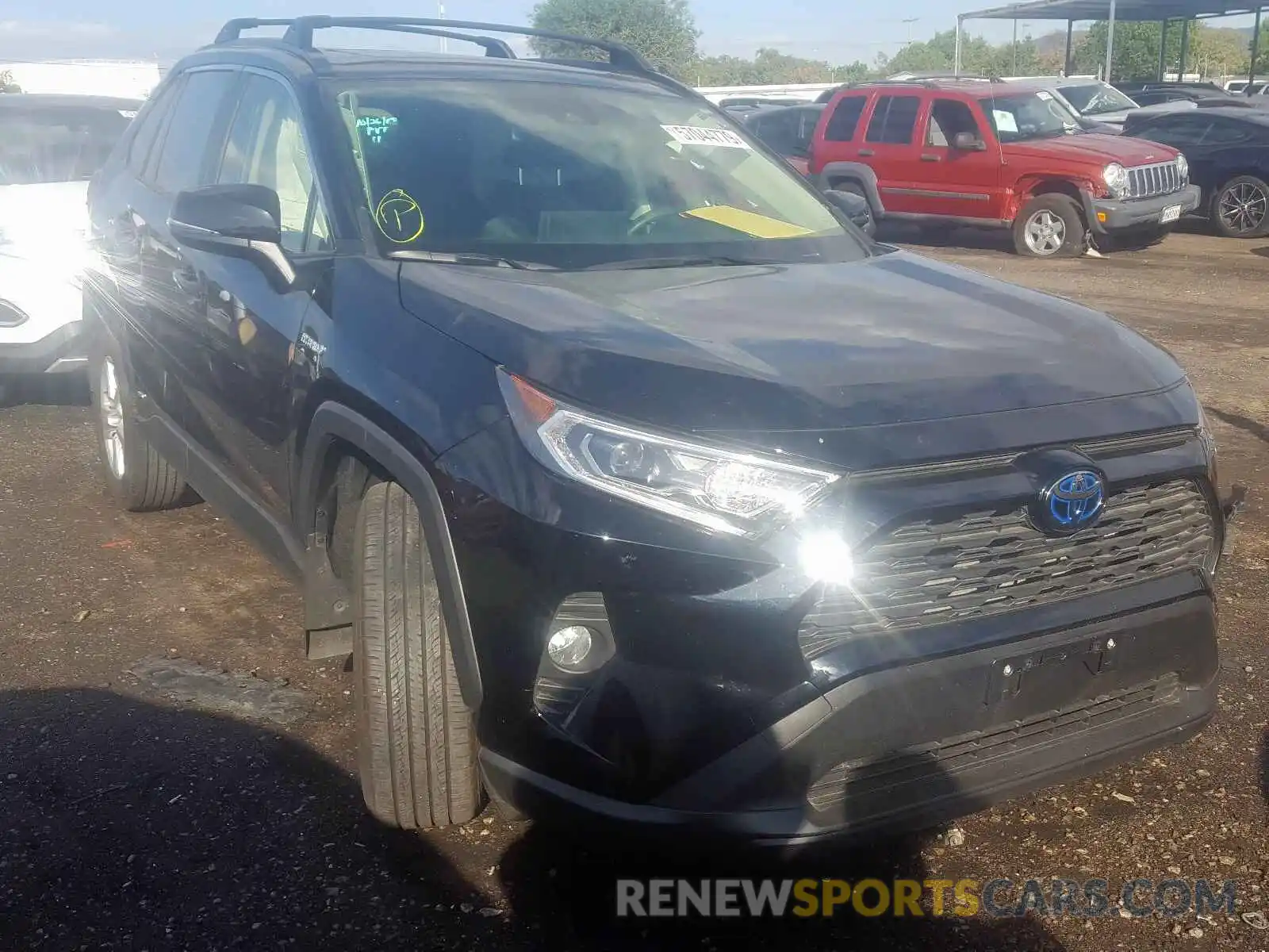 1 Photograph of a damaged car JTMRWRFV9KD010700 TOYOTA RAV4 2019