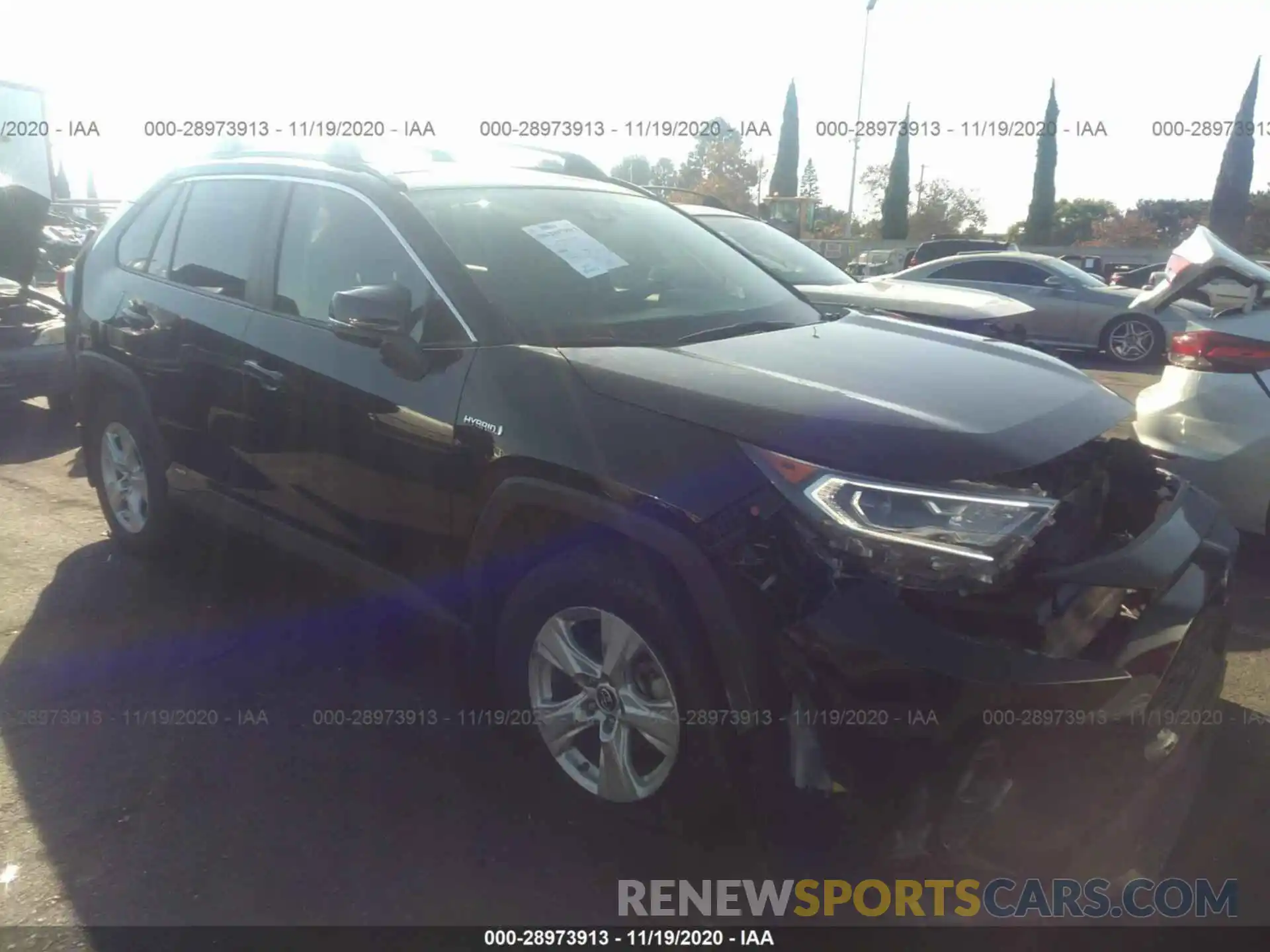 1 Photograph of a damaged car JTMRWRFV9KD011653 TOYOTA RAV4 2019