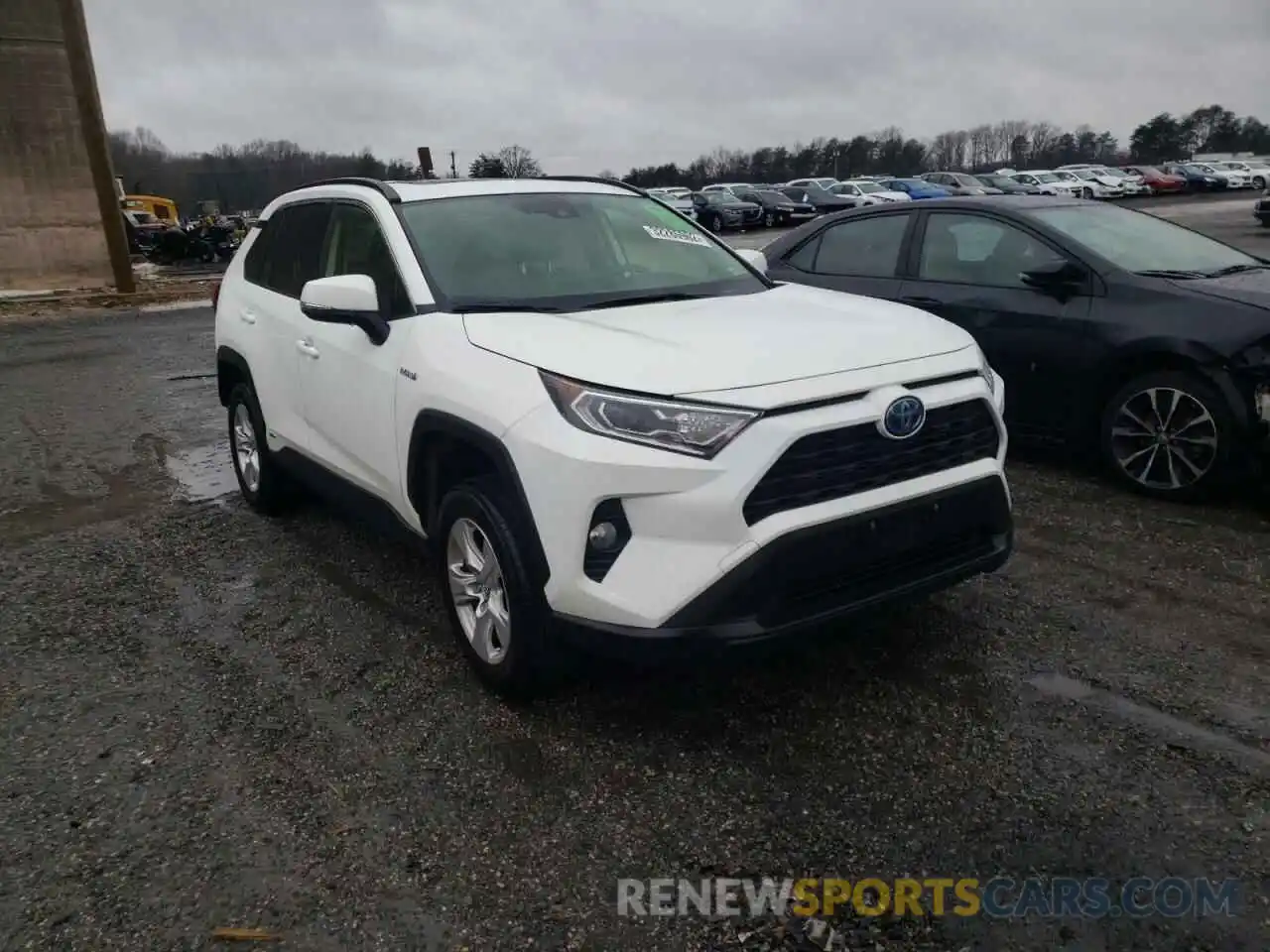 1 Photograph of a damaged car JTMRWRFV9KD012351 TOYOTA RAV4 2019