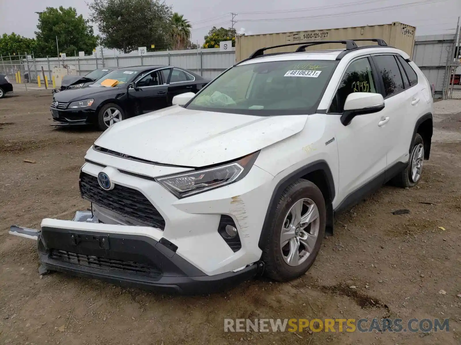 2 Photograph of a damaged car JTMRWRFV9KD013208 TOYOTA RAV4 2019