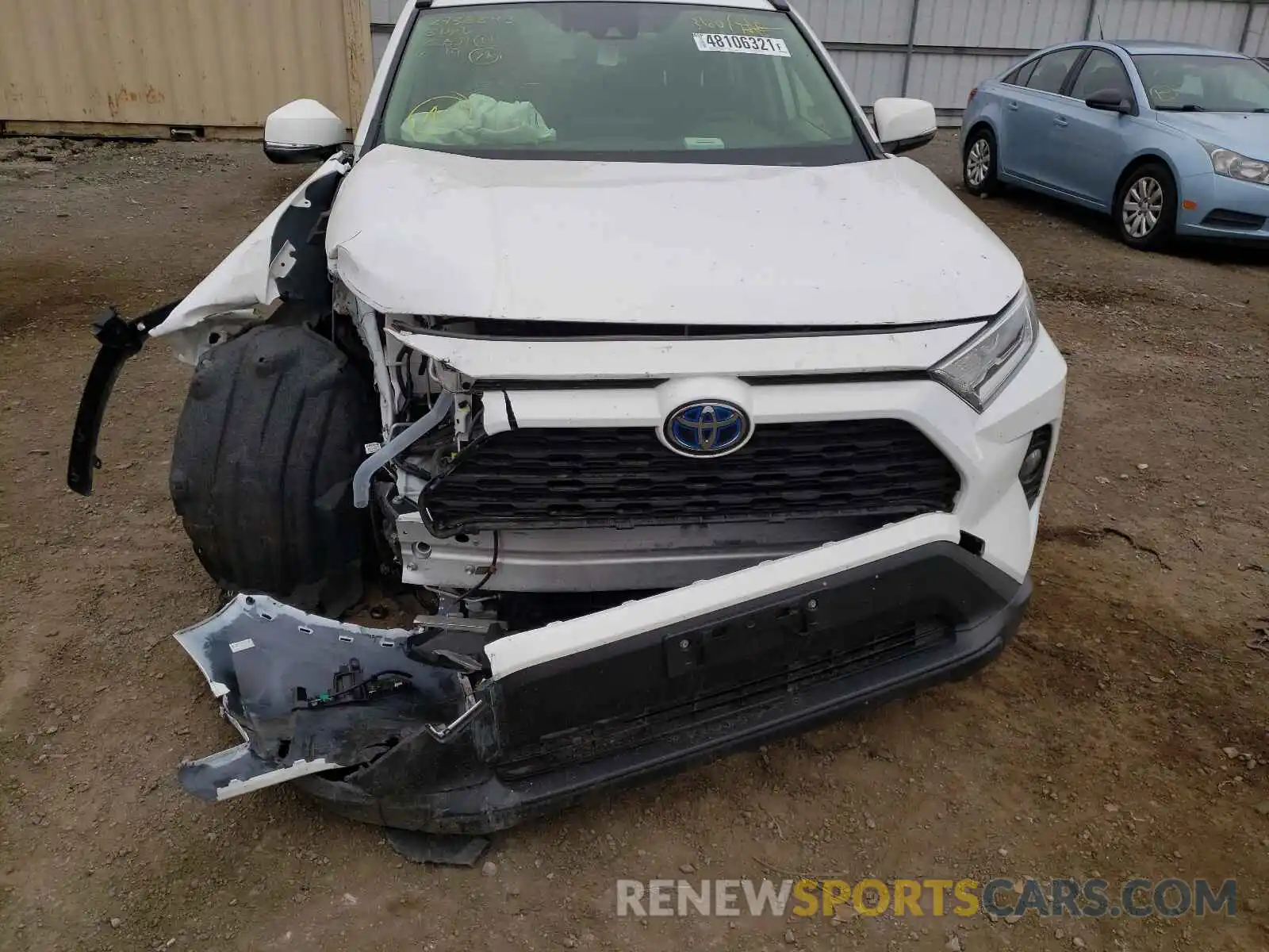 9 Photograph of a damaged car JTMRWRFV9KD013208 TOYOTA RAV4 2019