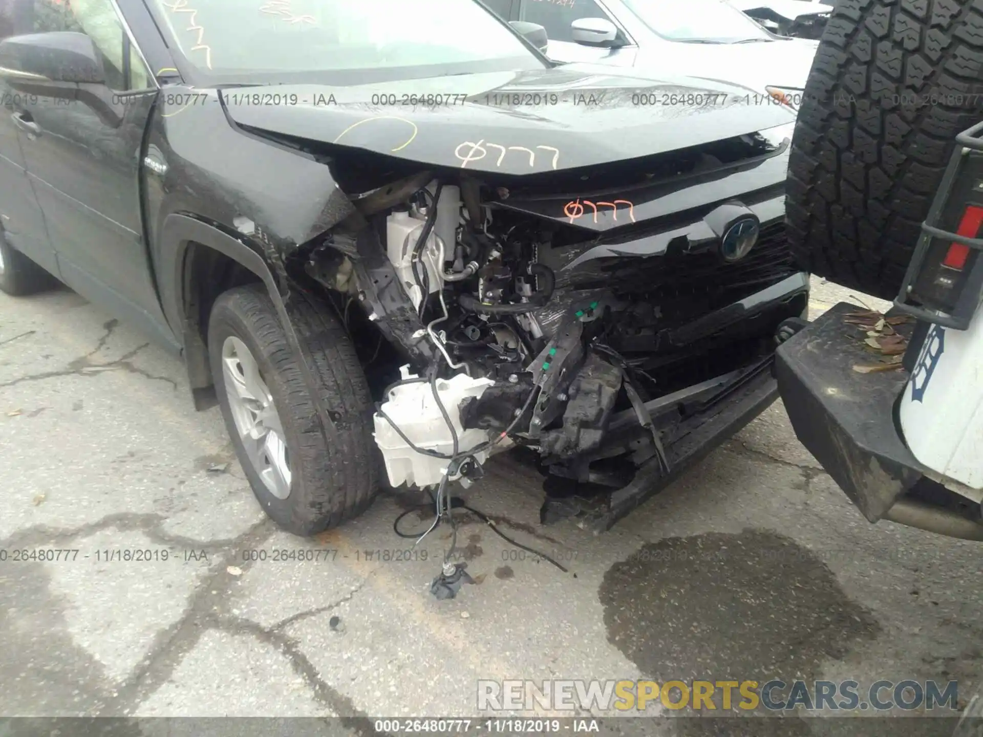 6 Photograph of a damaged car JTMRWRFV9KD504166 TOYOTA RAV4 2019