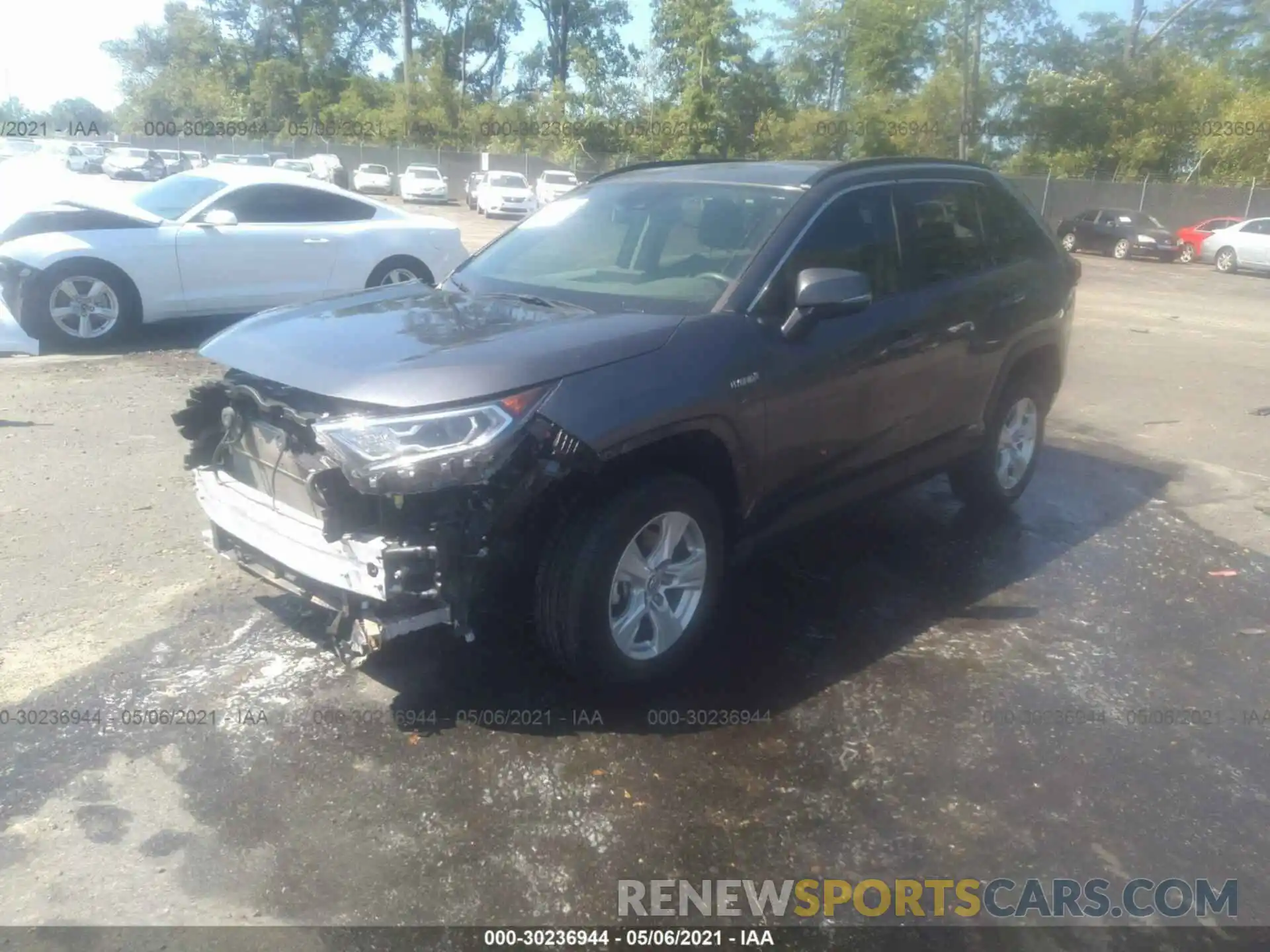 2 Photograph of a damaged car JTMRWRFV9KD505625 TOYOTA RAV4 2019