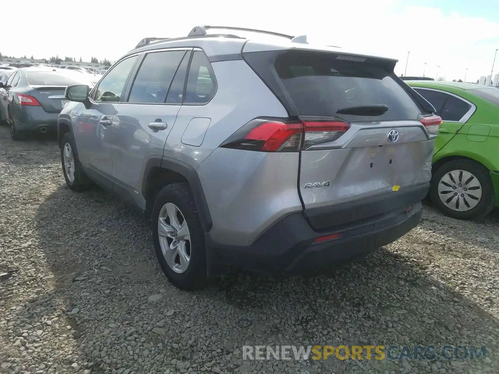 3 Photograph of a damaged car JTMRWRFVXKD003500 TOYOTA RAV4 2019