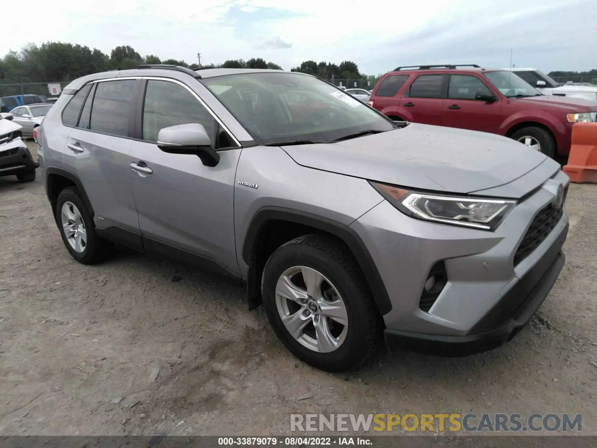 1 Photograph of a damaged car JTMRWRFVXKD011998 TOYOTA RAV4 2019