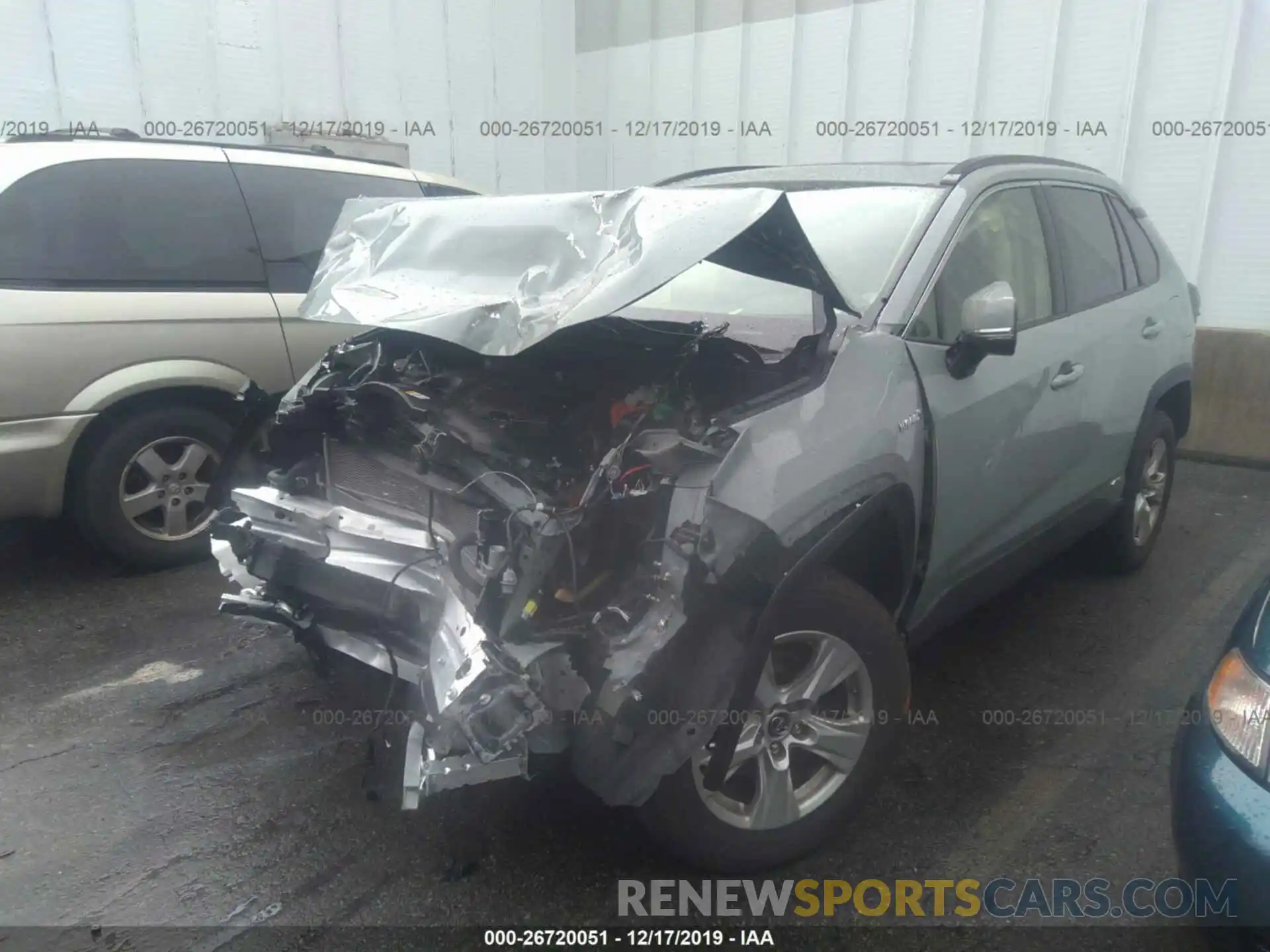 2 Фотография поврежденного автомобиля JTMRWRFVXKD018854 TOYOTA RAV4 2019