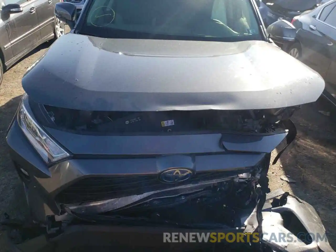 7 Photograph of a damaged car JTMRWRFVXKD029904 TOYOTA RAV4 2019