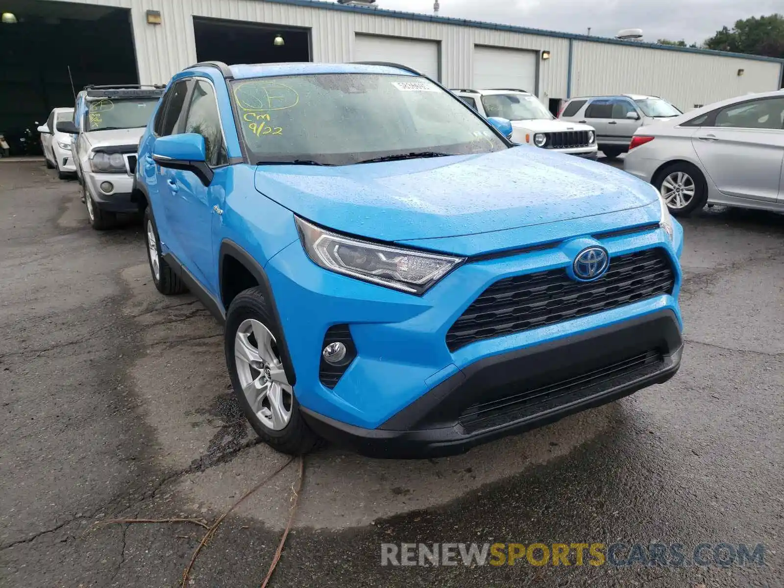 1 Photograph of a damaged car JTMRWRFVXKD030003 TOYOTA RAV4 2019