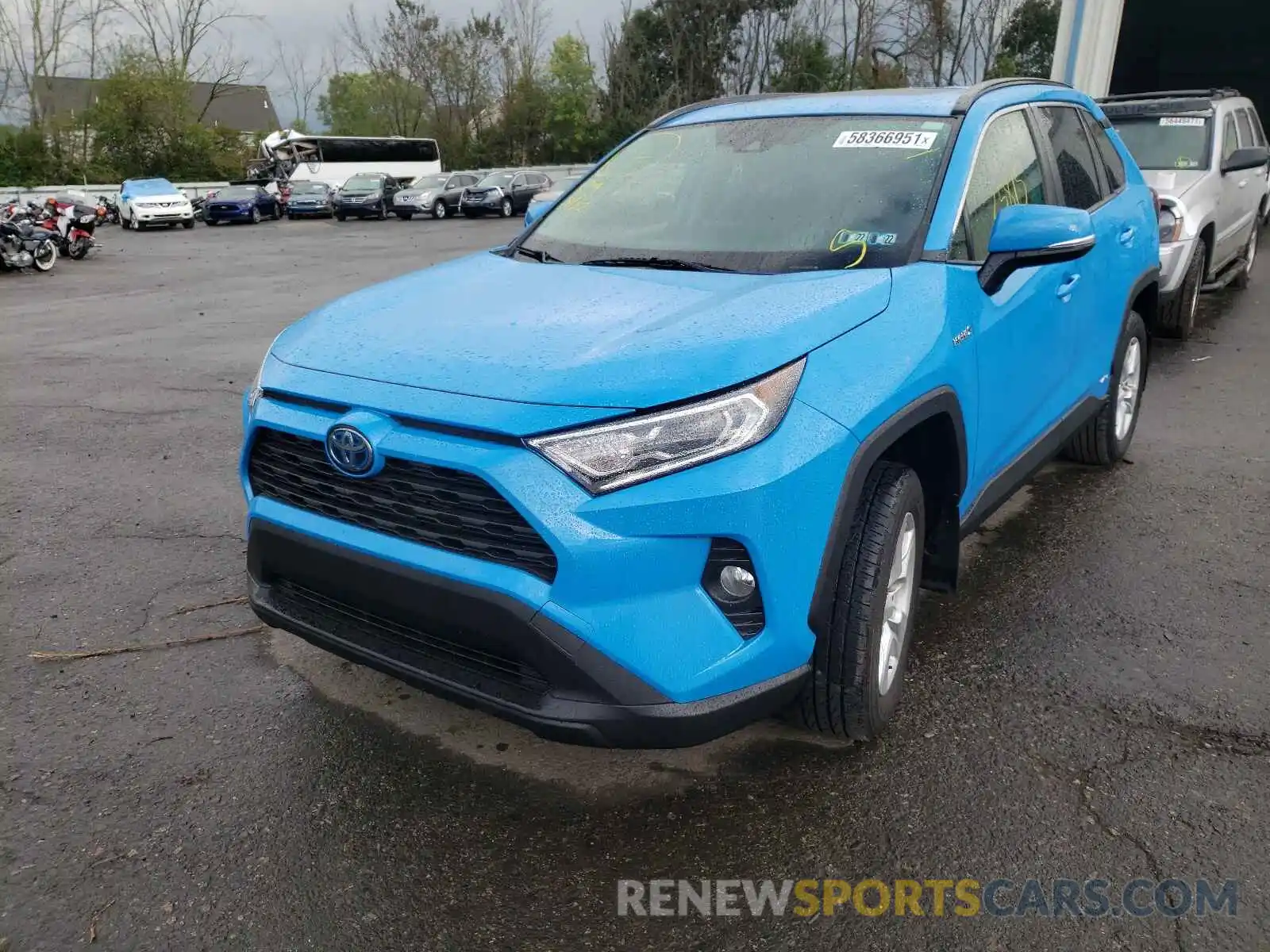 2 Photograph of a damaged car JTMRWRFVXKD030003 TOYOTA RAV4 2019