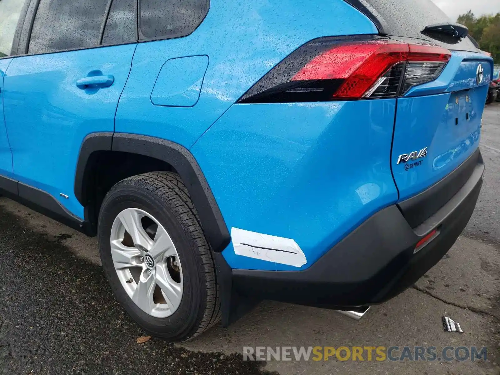 9 Photograph of a damaged car JTMRWRFVXKD030003 TOYOTA RAV4 2019