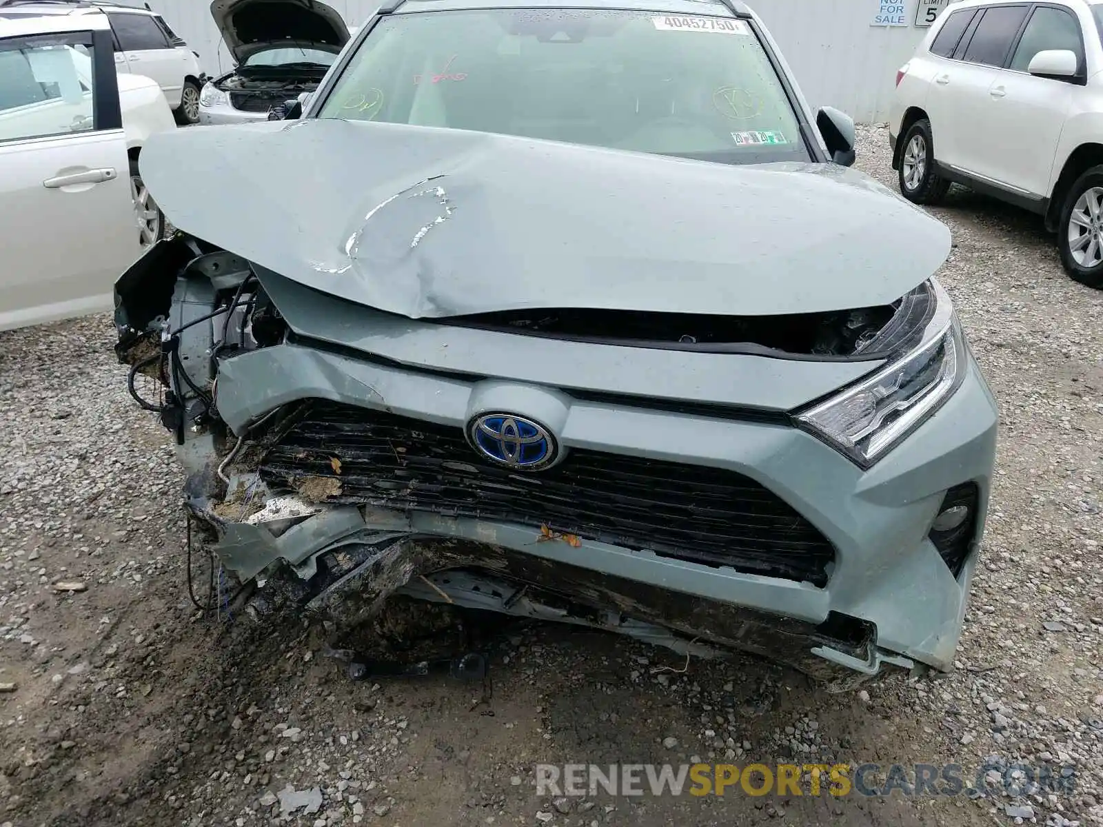 9 Photograph of a damaged car JTMRWRFVXKD032673 TOYOTA RAV4 2019