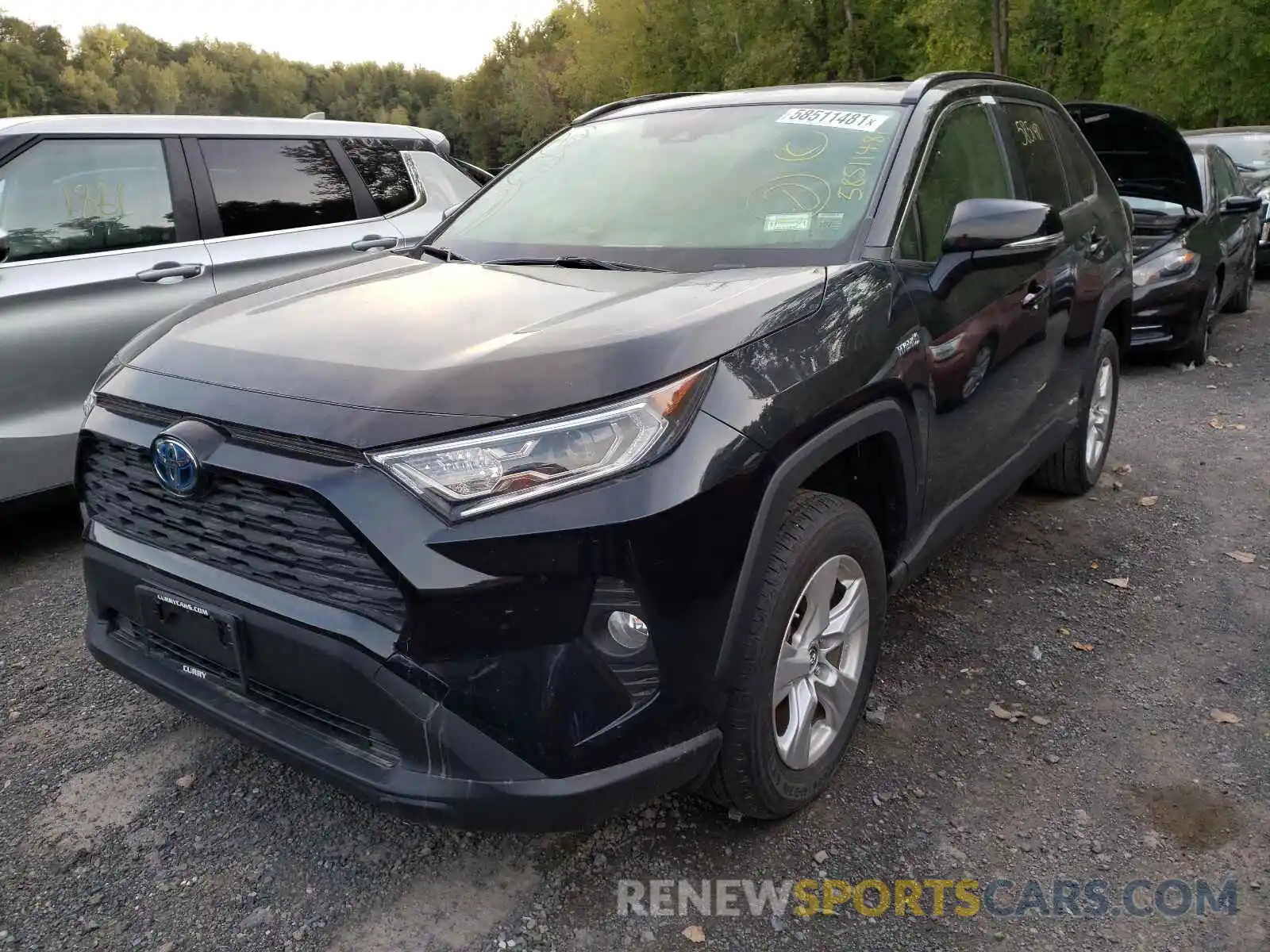 2 Фотография поврежденного автомобиля JTMRWRFVXKD033077 TOYOTA RAV4 2019