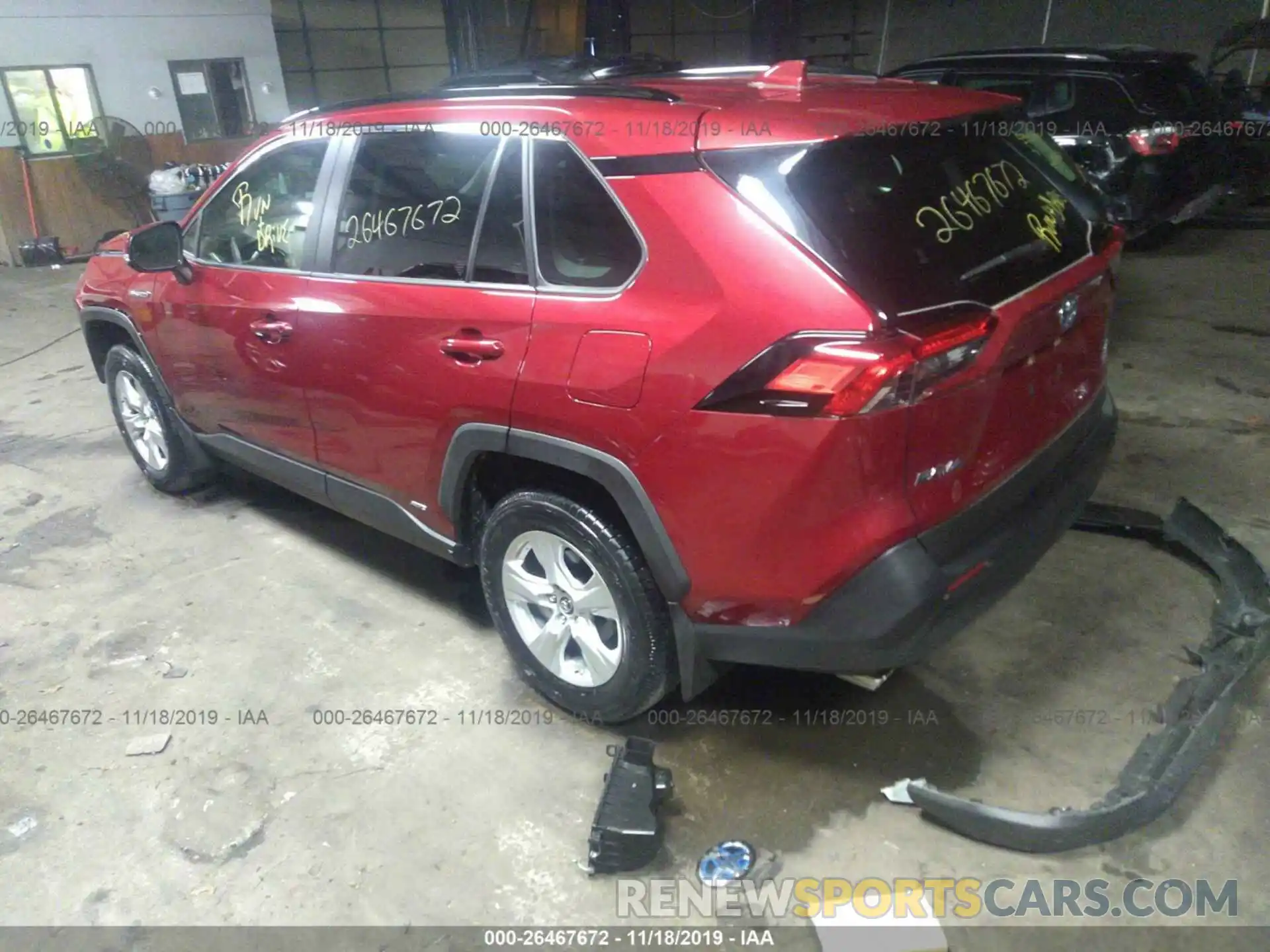 3 Фотография поврежденного автомобиля JTMRWRFVXKJ004339 TOYOTA RAV4 2019