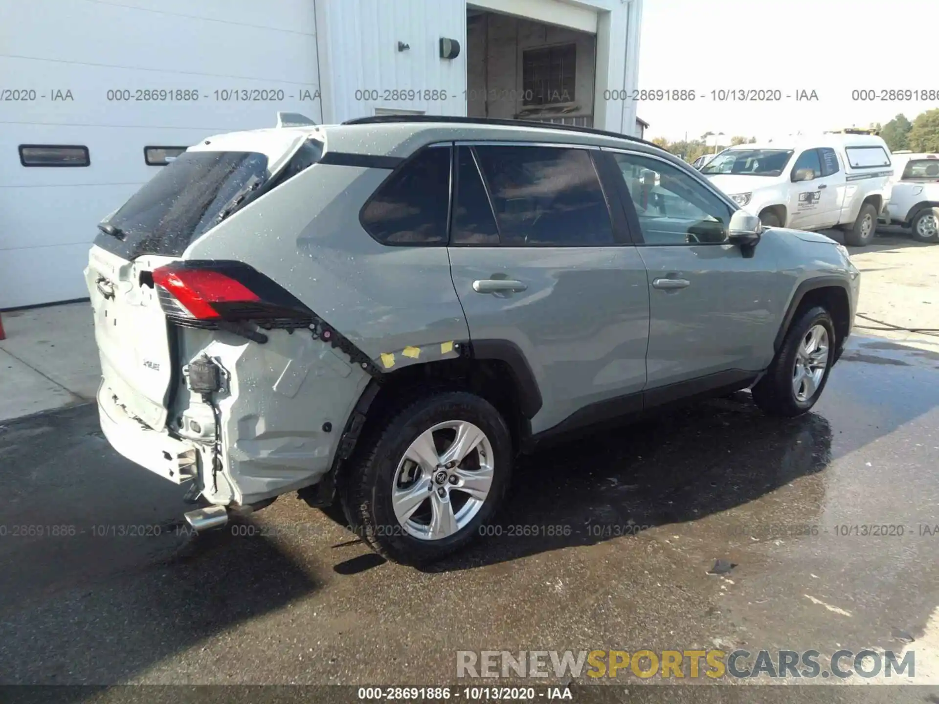 4 Photograph of a damaged car JTMW1RFV0KD005113 TOYOTA RAV4 2019