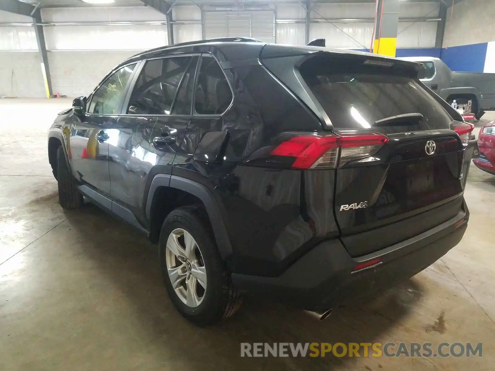 3 Фотография поврежденного автомобиля JTMW1RFV0KD005435 TOYOTA RAV4 2019