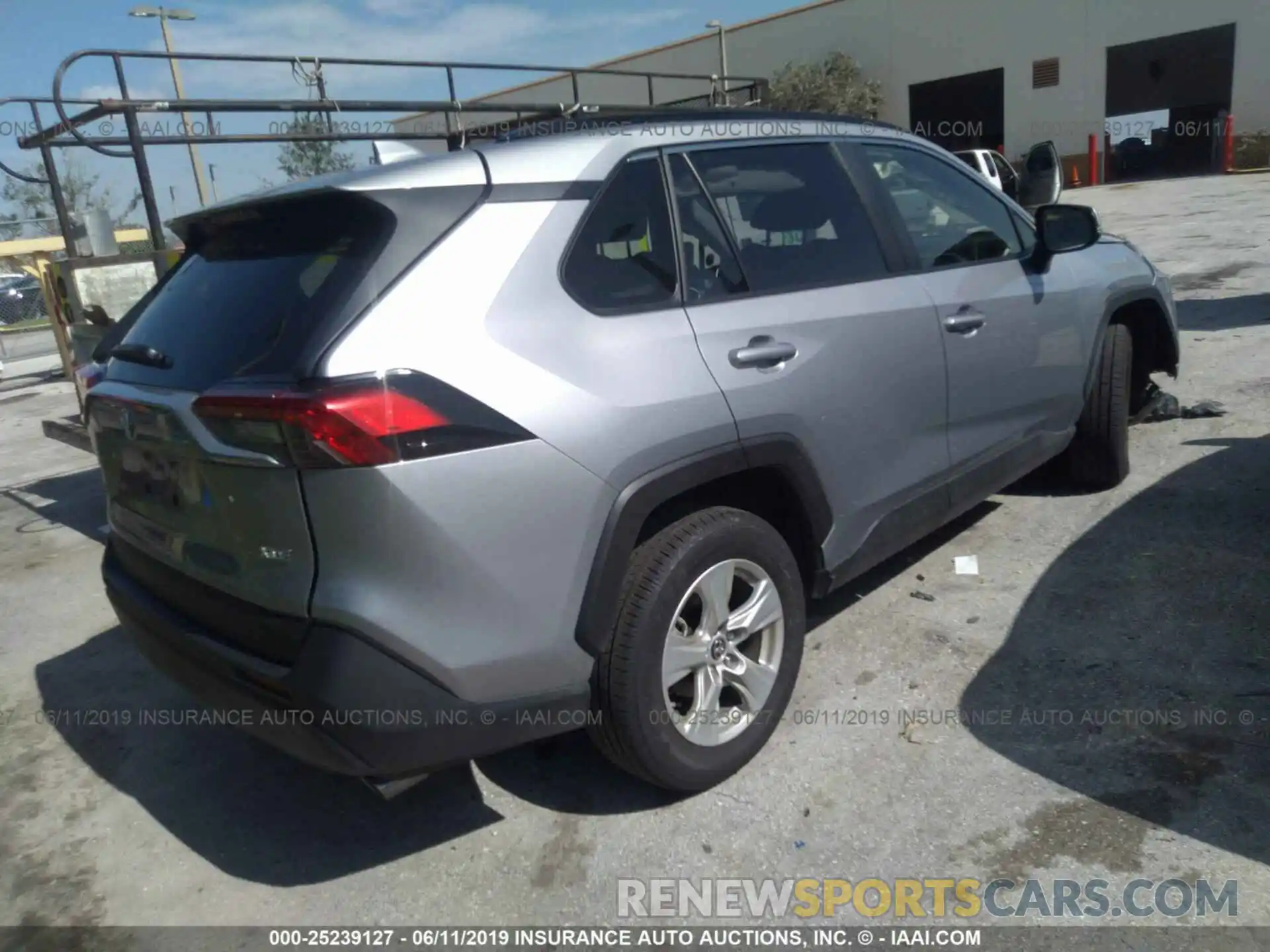 4 Photograph of a damaged car JTMW1RFV0KD012157 TOYOTA RAV4 2019