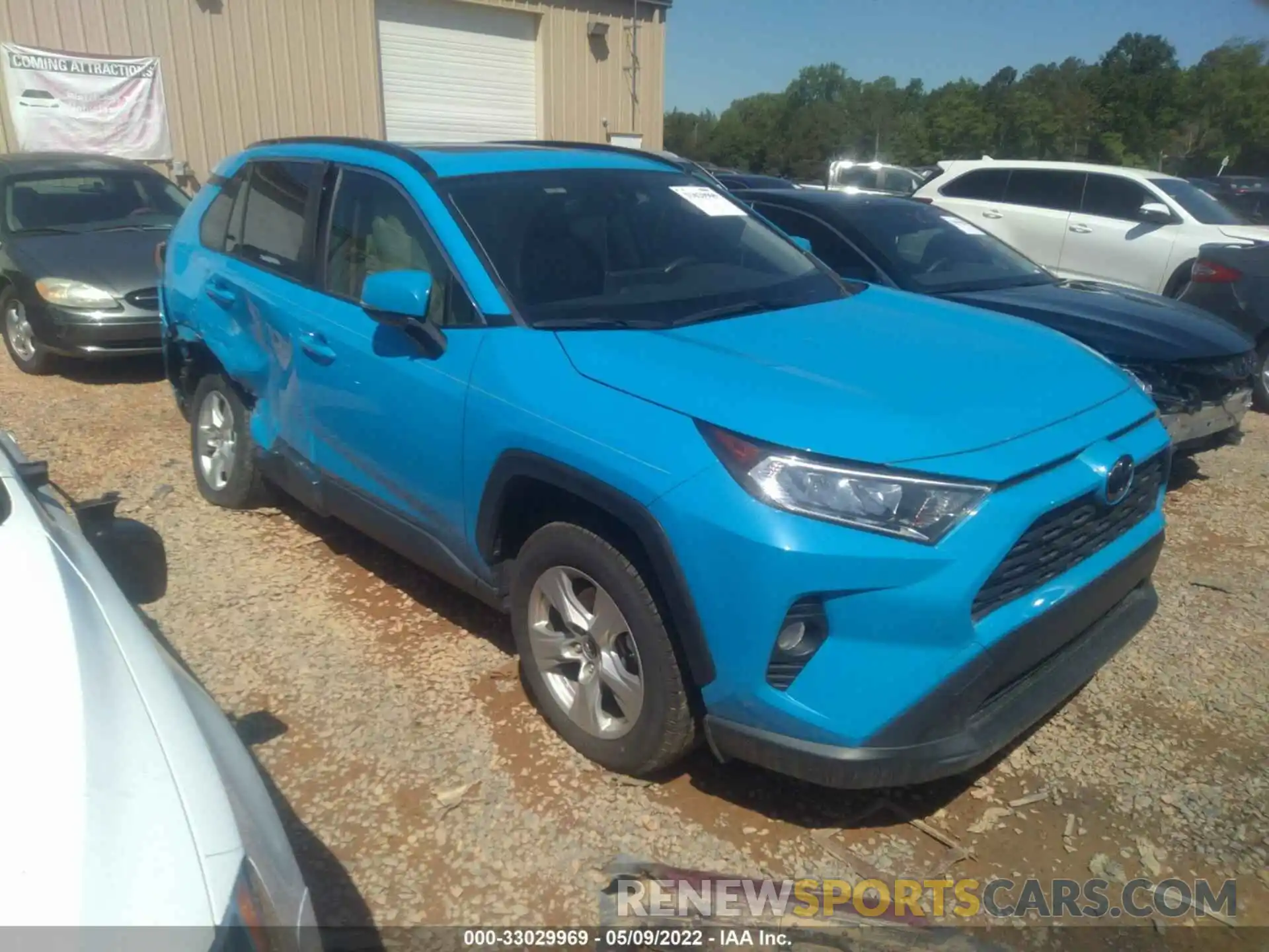 1 Photograph of a damaged car JTMW1RFV0KD016872 TOYOTA RAV4 2019