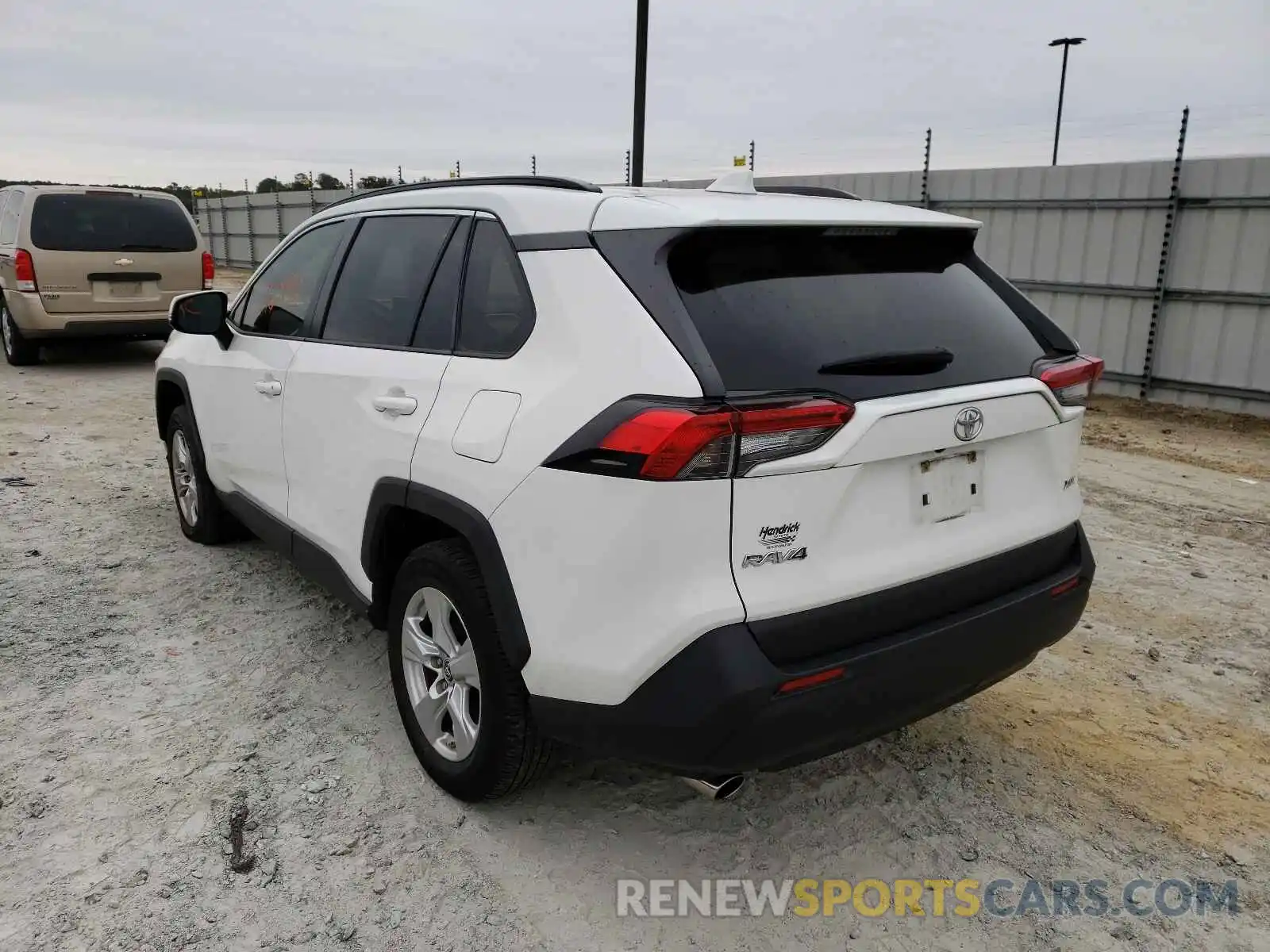 3 Photograph of a damaged car JTMW1RFV0KD019108 TOYOTA RAV4 2019