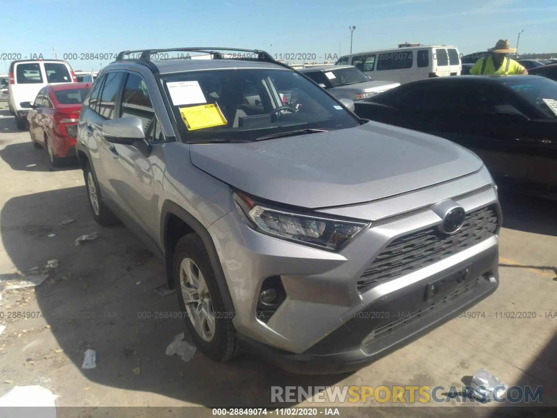 1 Photograph of a damaged car JTMW1RFV0KD028617 TOYOTA RAV4 2019