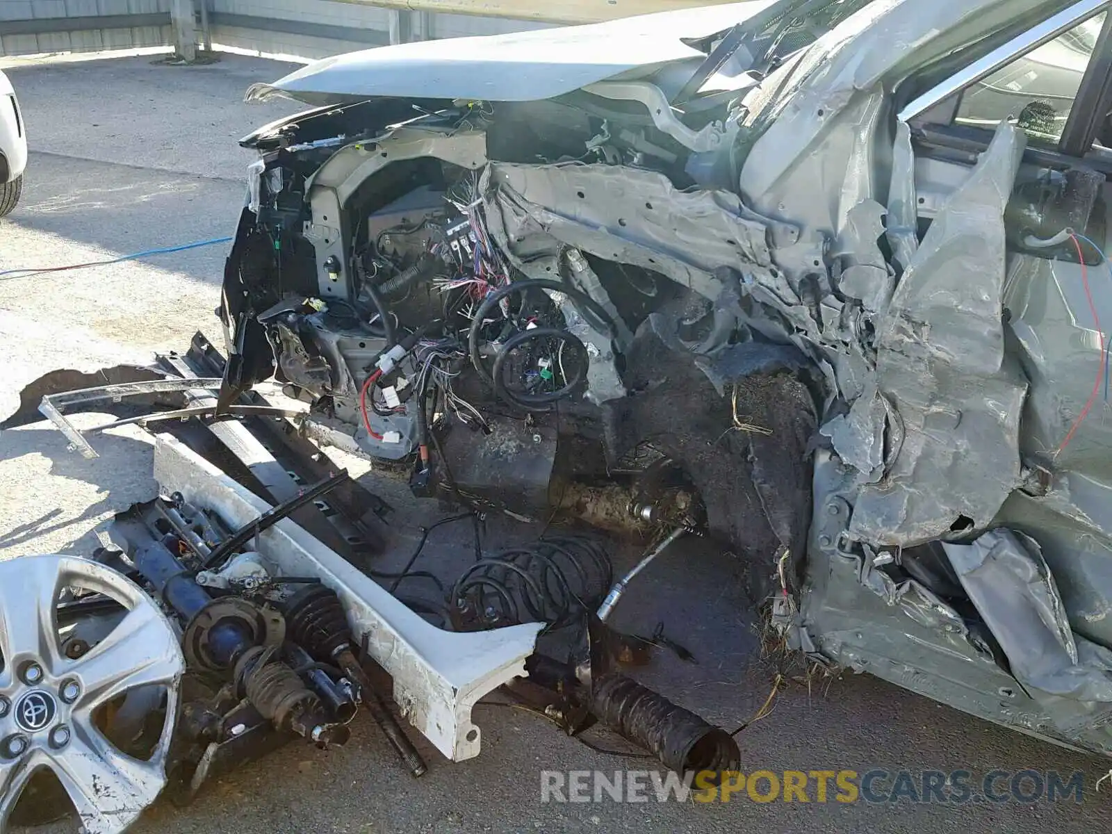 9 Photograph of a damaged car JTMW1RFV0KD031193 TOYOTA RAV4 2019