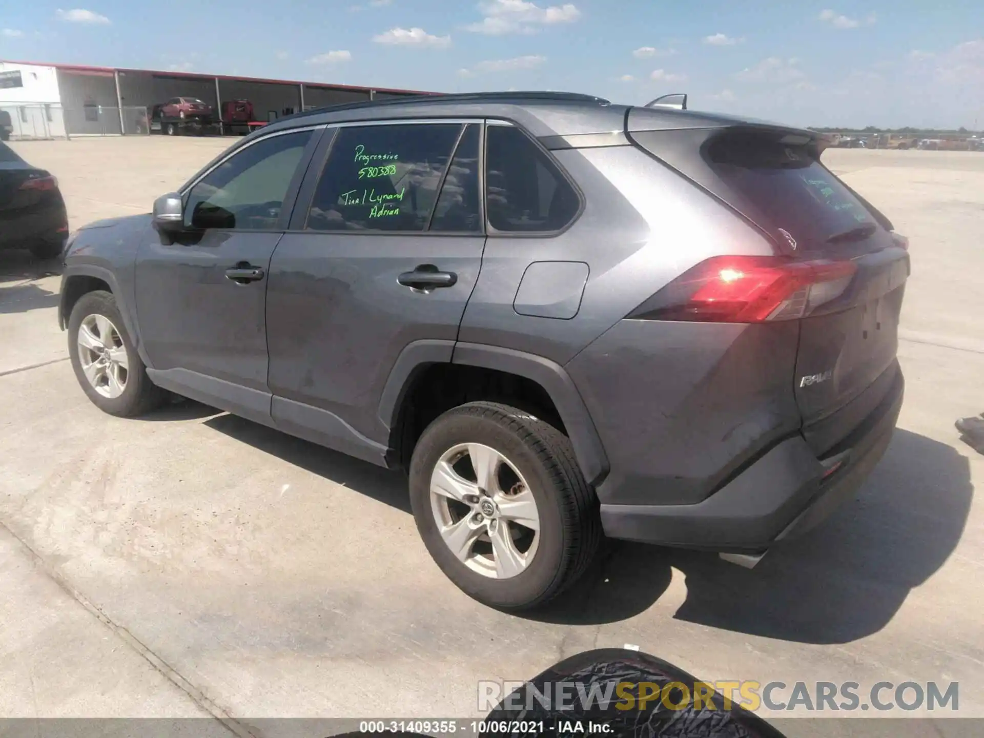 3 Photograph of a damaged car JTMW1RFV0KD032229 TOYOTA RAV4 2019