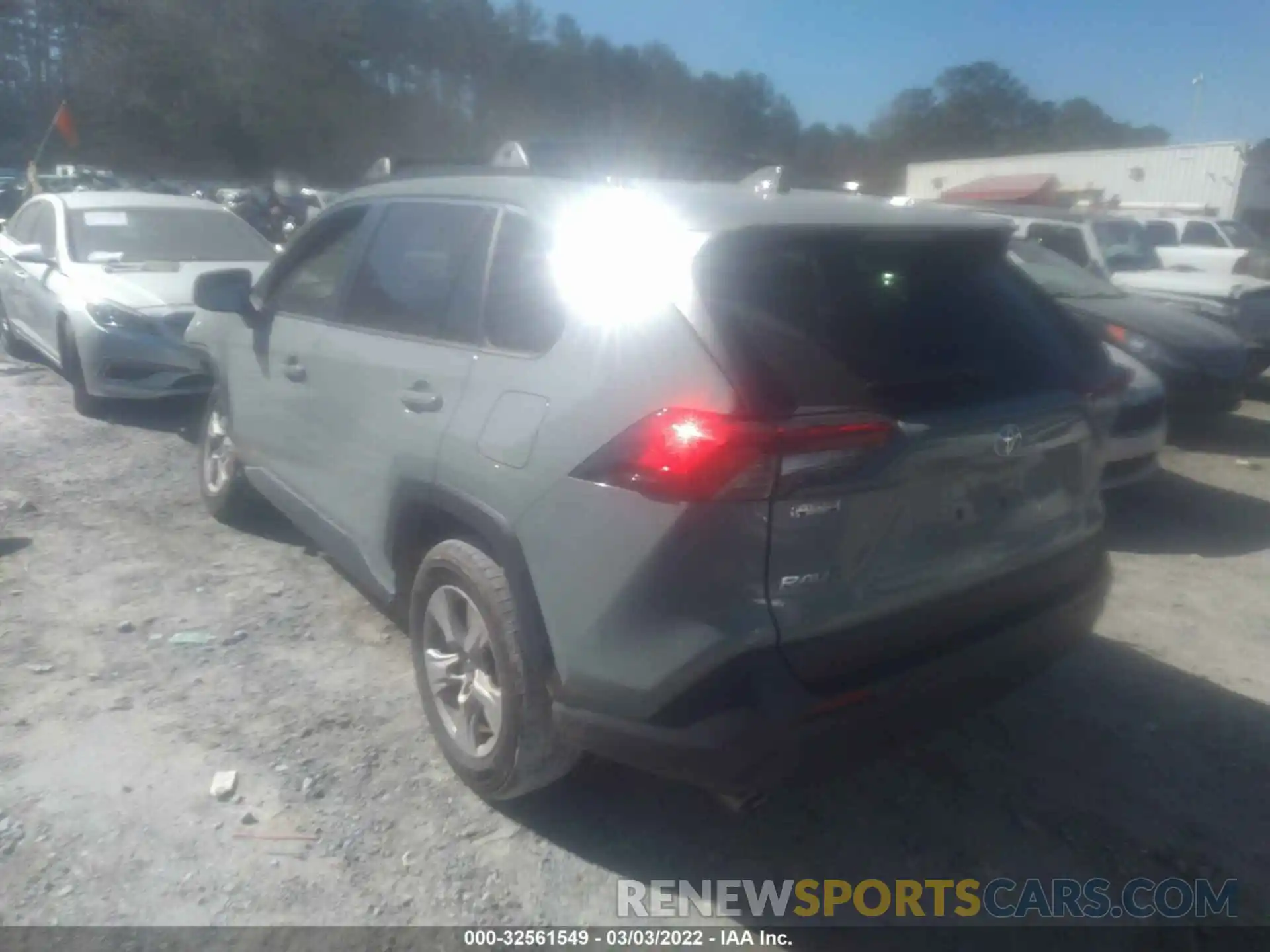 3 Photograph of a damaged car JTMW1RFV0KD034837 TOYOTA RAV4 2019