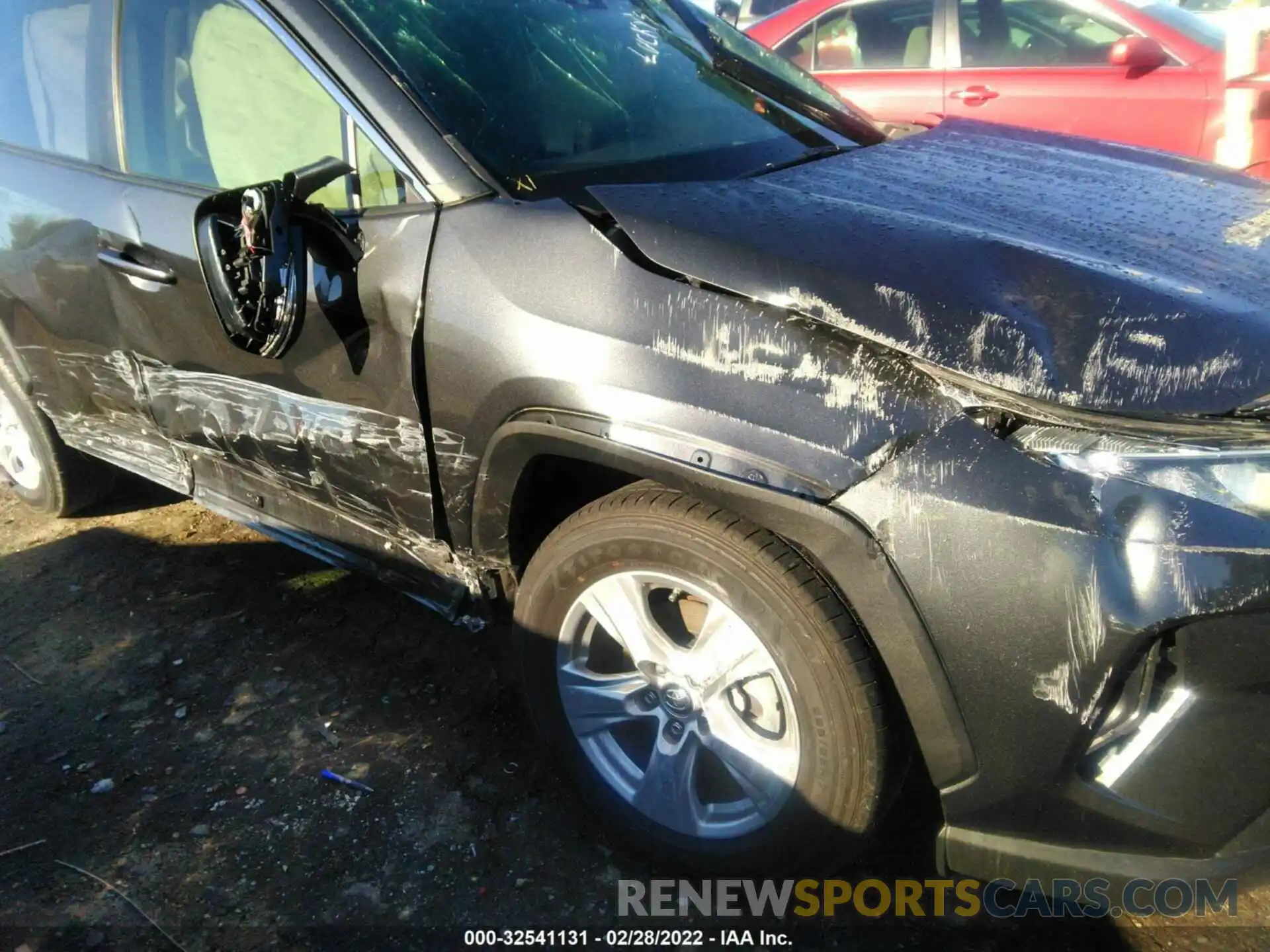 6 Photograph of a damaged car JTMW1RFV0KD035227 TOYOTA RAV4 2019