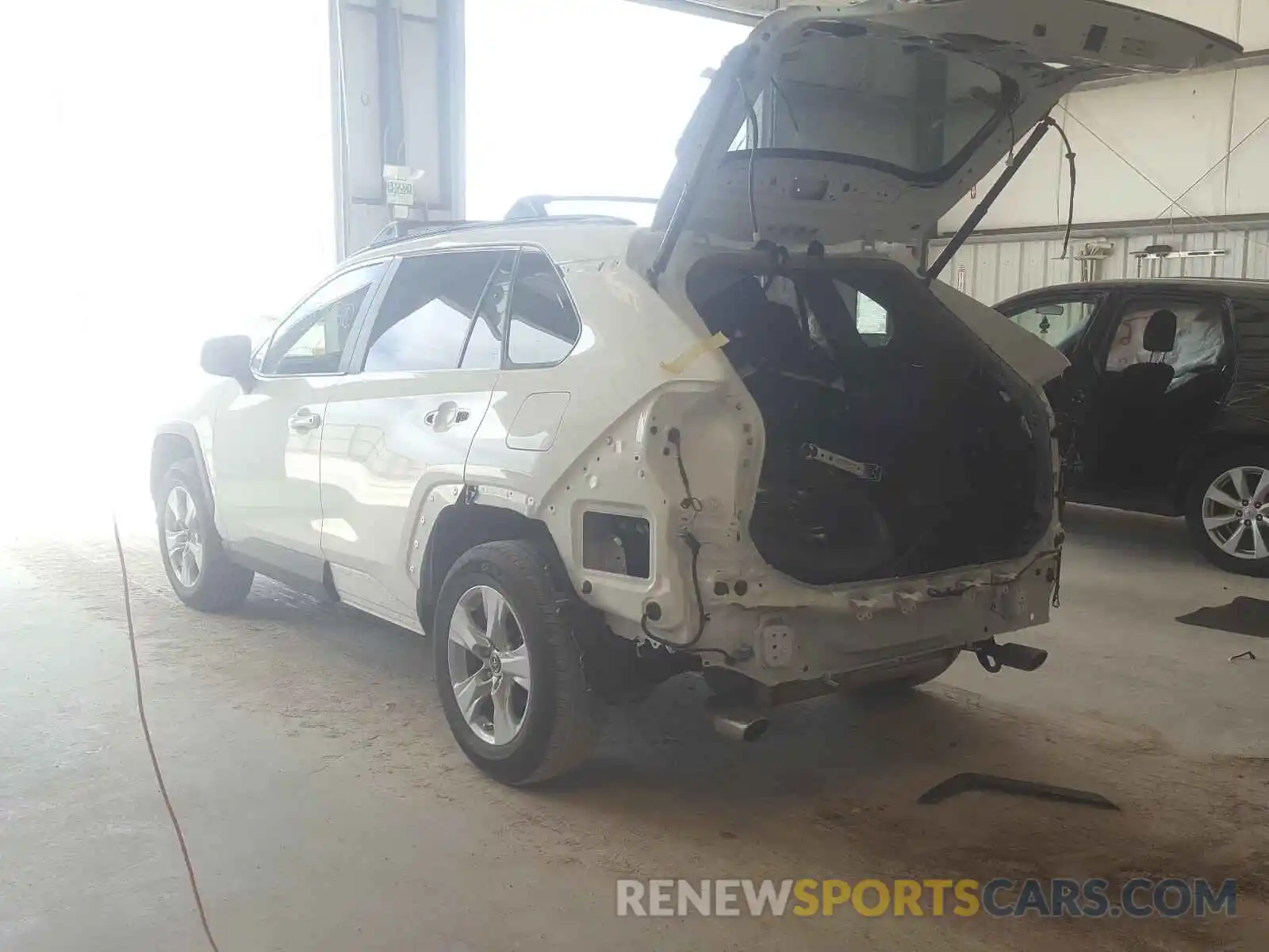 3 Photograph of a damaged car JTMW1RFV0KD505496 TOYOTA RAV4 2019