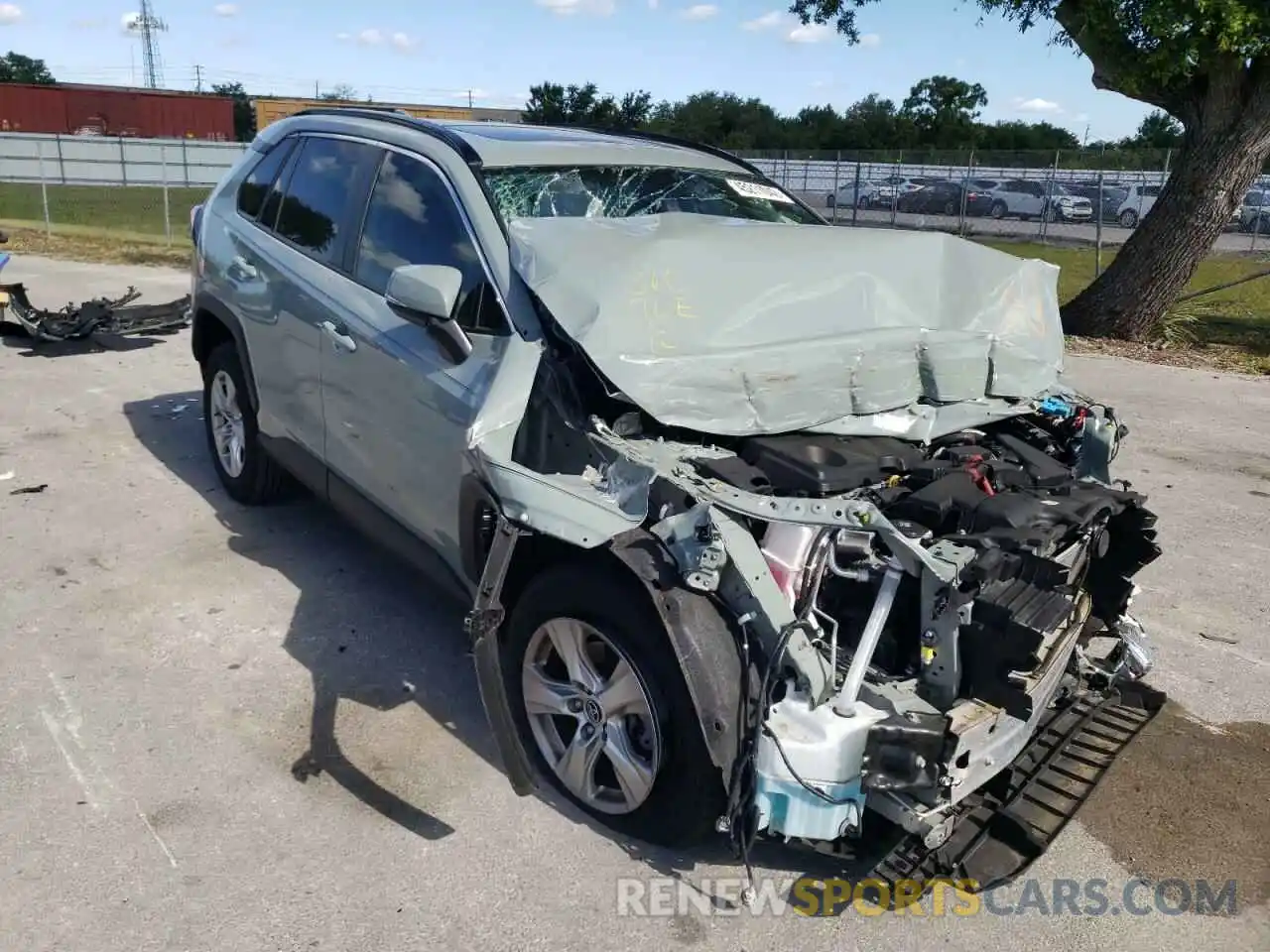 1 Photograph of a damaged car JTMW1RFV0KD510603 TOYOTA RAV4 2019