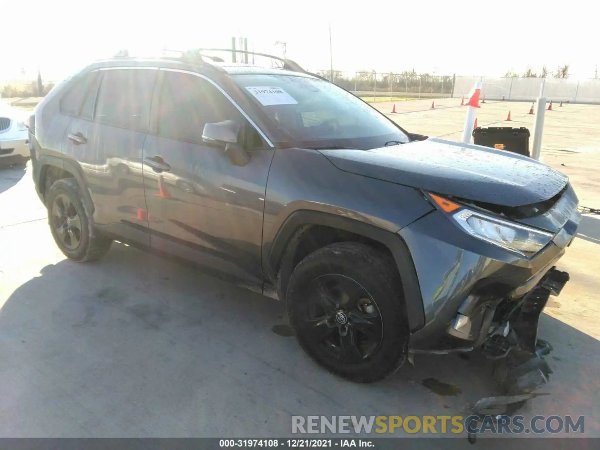 1 Photograph of a damaged car JTMW1RFV0KD514053 TOYOTA RAV4 2019