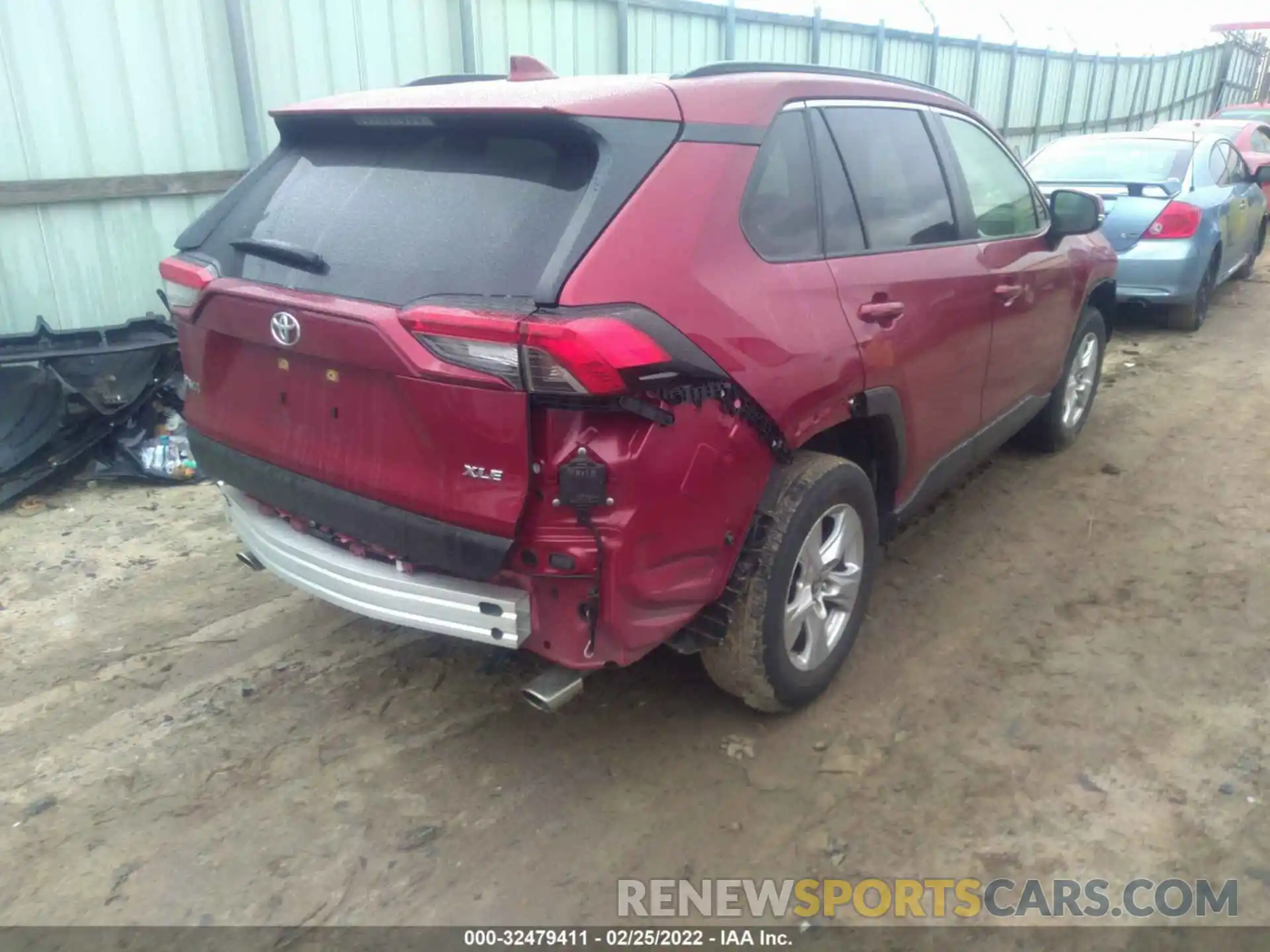 4 Photograph of a damaged car JTMW1RFV0KJ016257 TOYOTA RAV4 2019