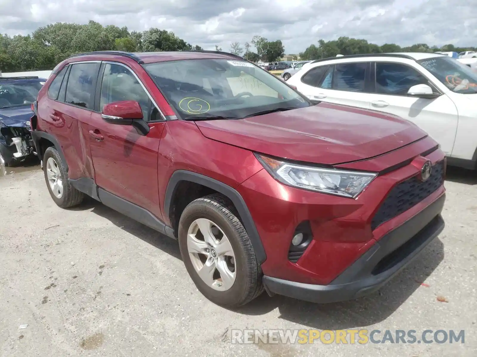 1 Photograph of a damaged car JTMW1RFV1KD010580 TOYOTA RAV4 2019