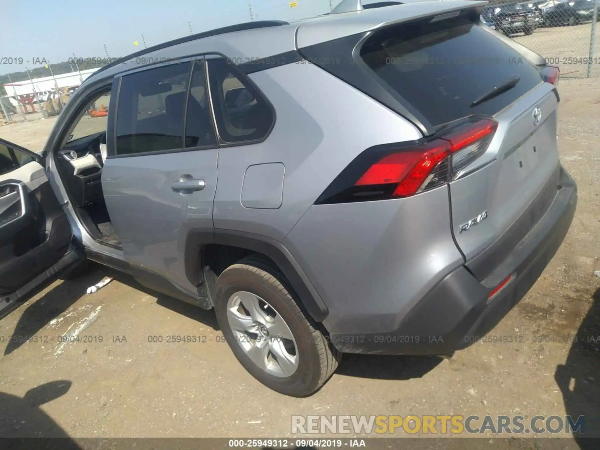 3 Фотография поврежденного автомобиля JTMW1RFV1KD013625 TOYOTA RAV4 2019