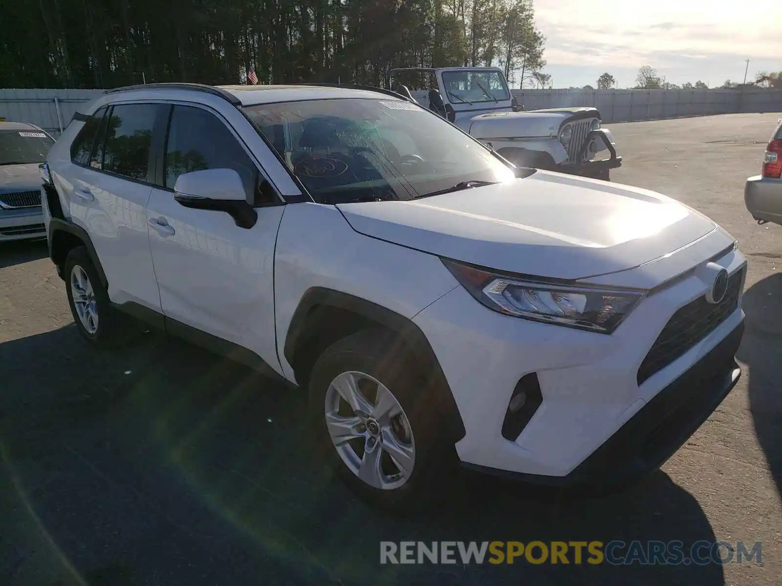 1 Фотография поврежденного автомобиля JTMW1RFV1KD022101 TOYOTA RAV4 2019