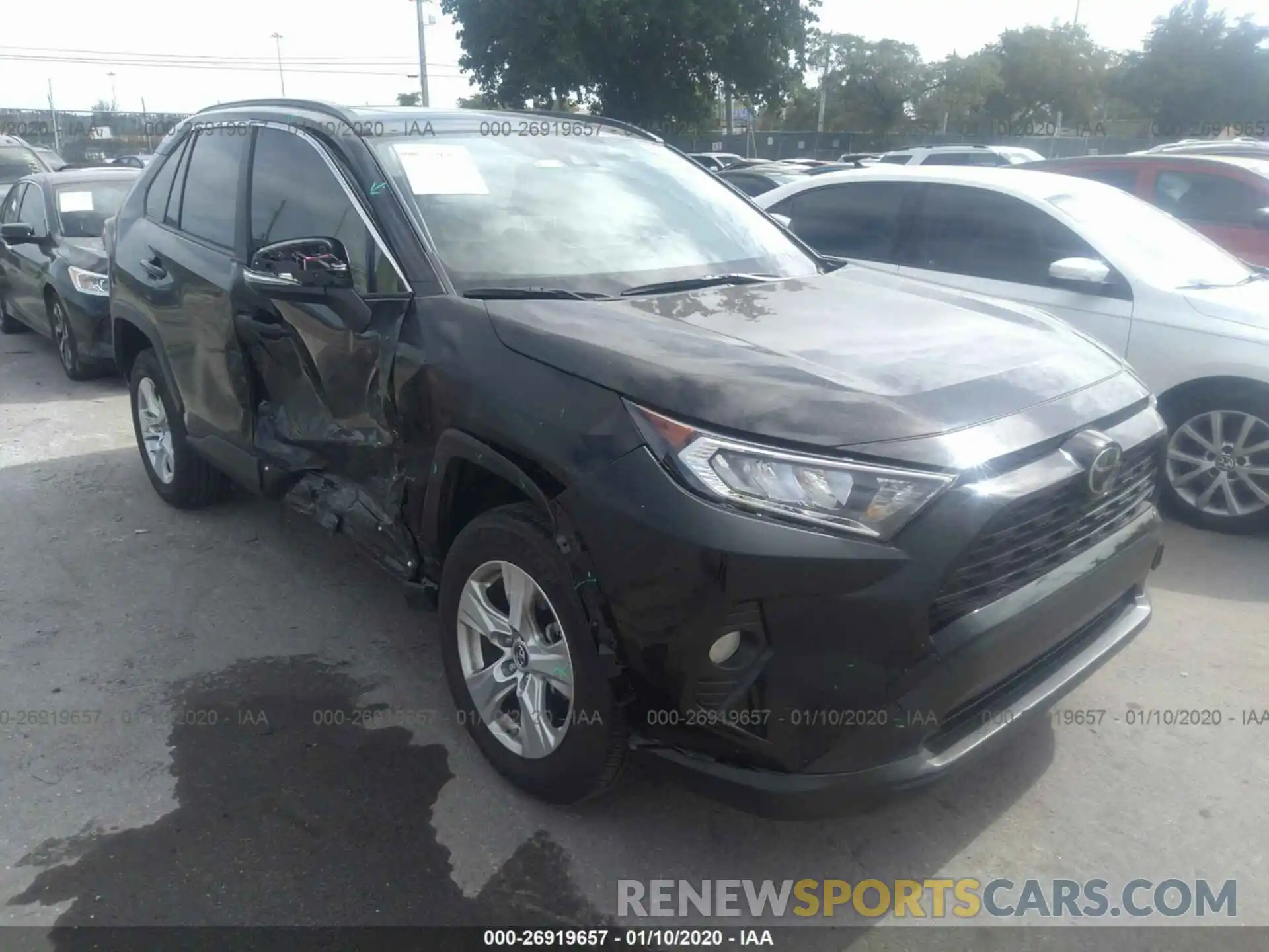 1 Photograph of a damaged car JTMW1RFV1KD025046 TOYOTA RAV4 2019