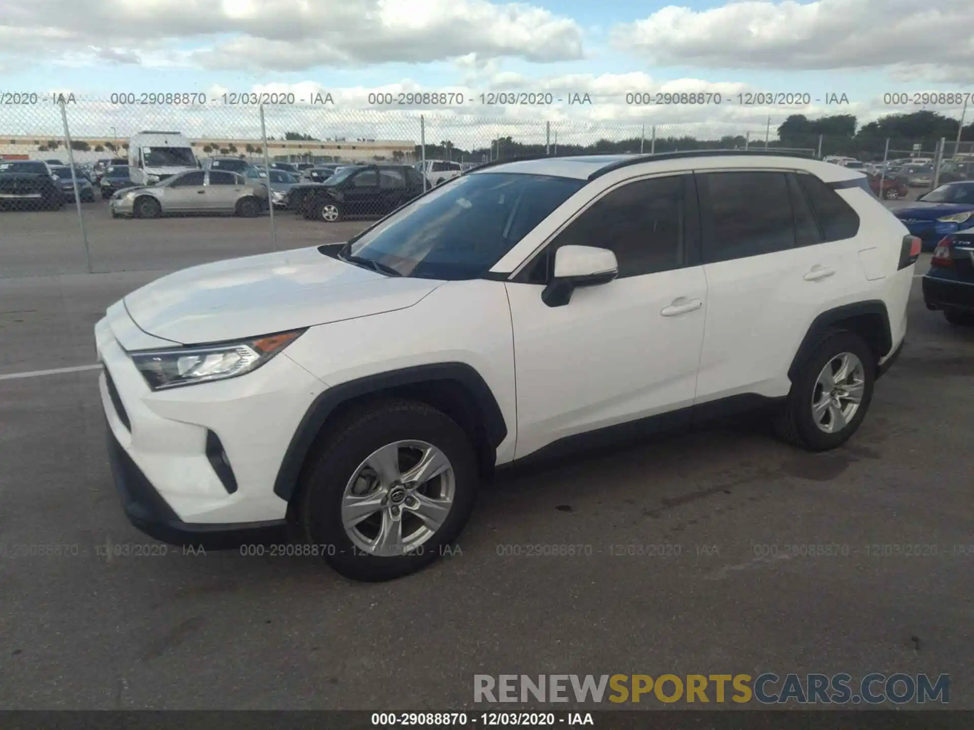 2 Фотография поврежденного автомобиля JTMW1RFV1KD502123 TOYOTA RAV4 2019